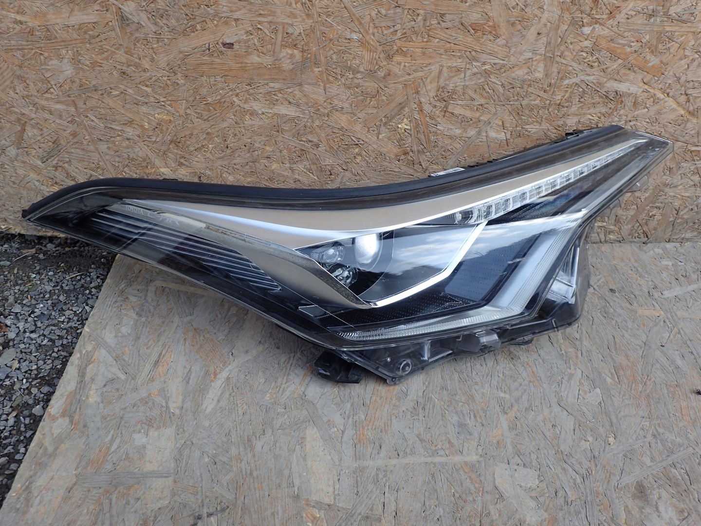 light right REFLEKTOR right FULL LED TOYOTA CHR