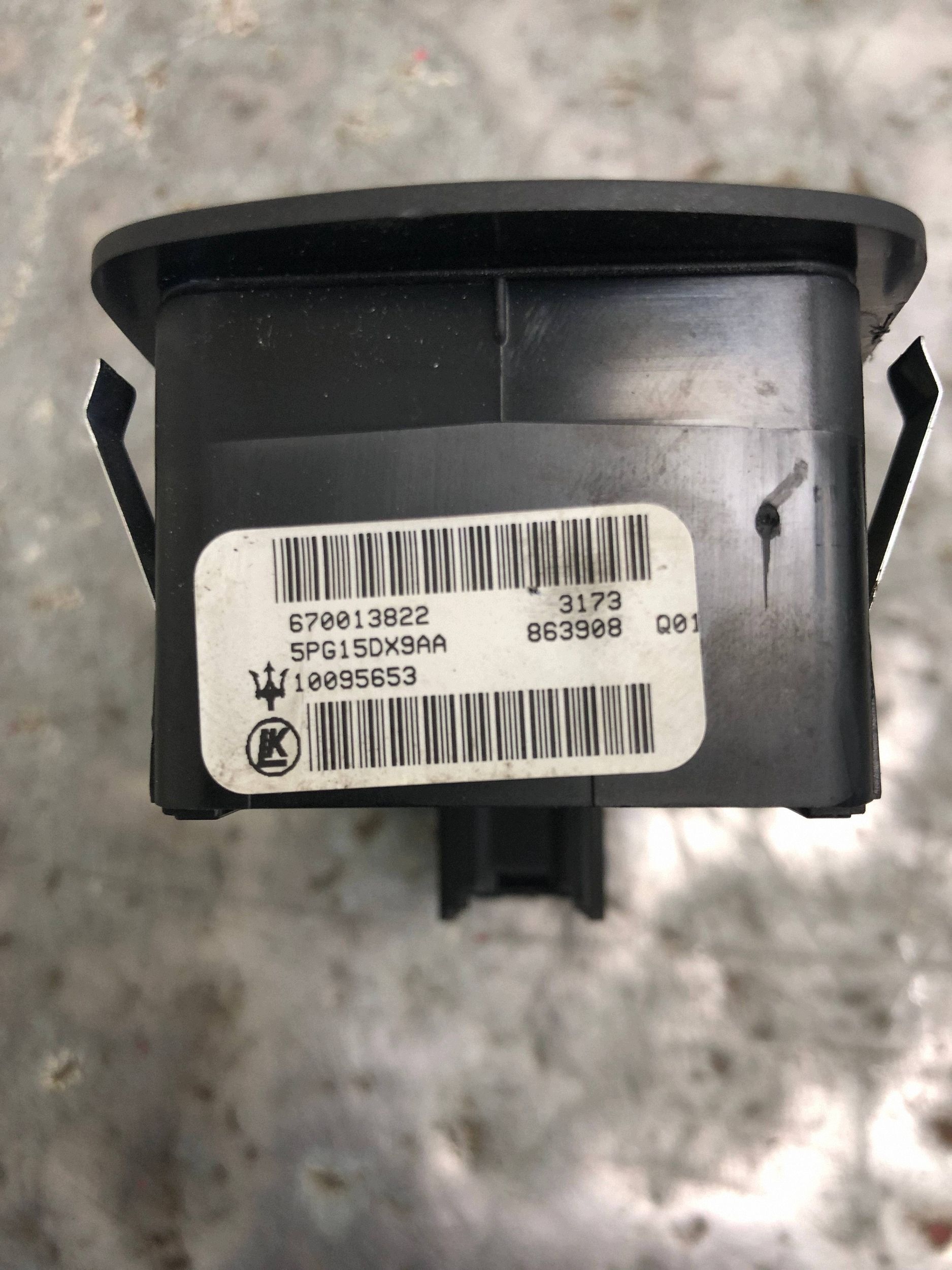 window control switch right front MASERATI QUATTROPORTE VI 670013822