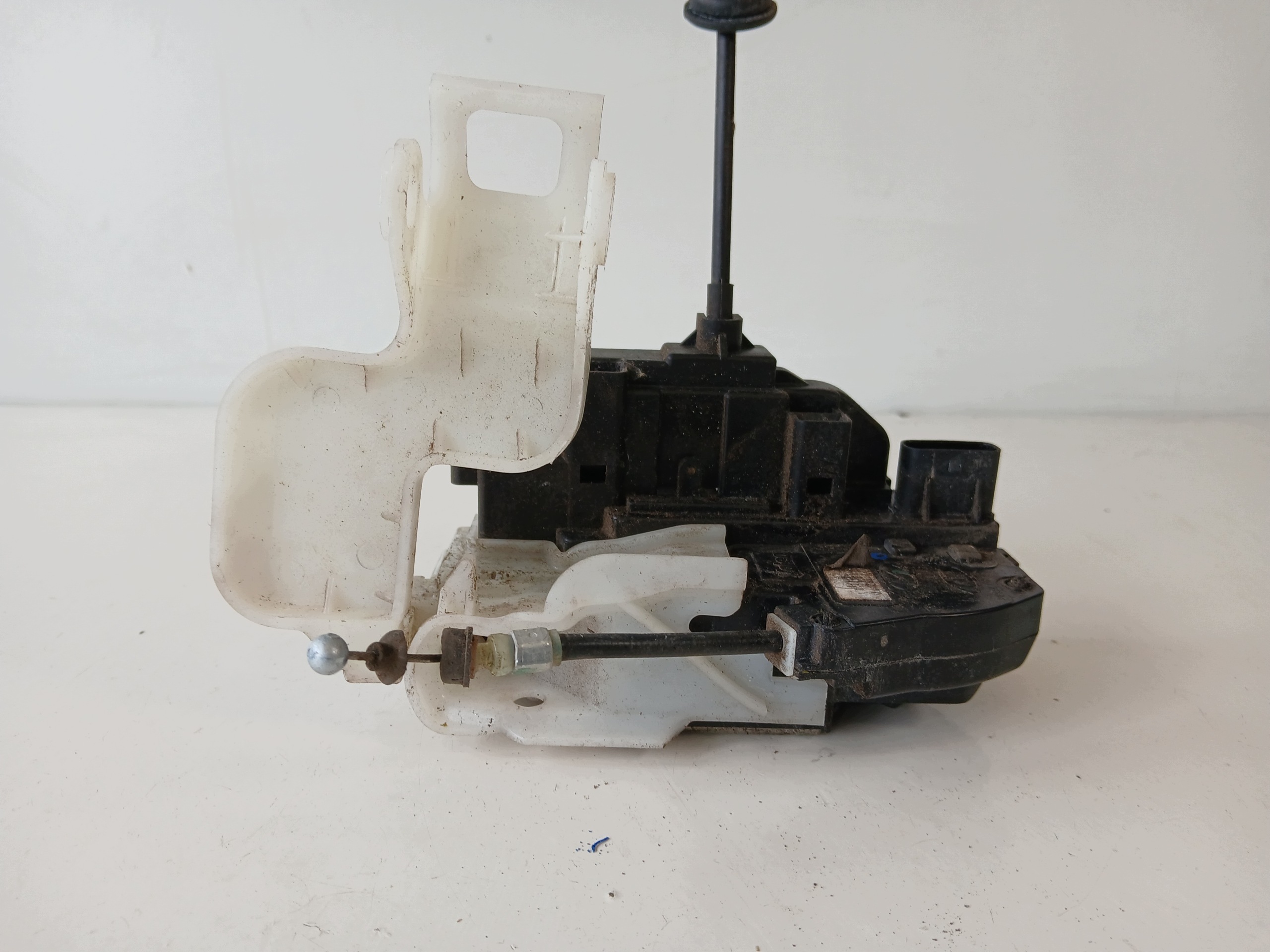 KIA CEED and lock door right front