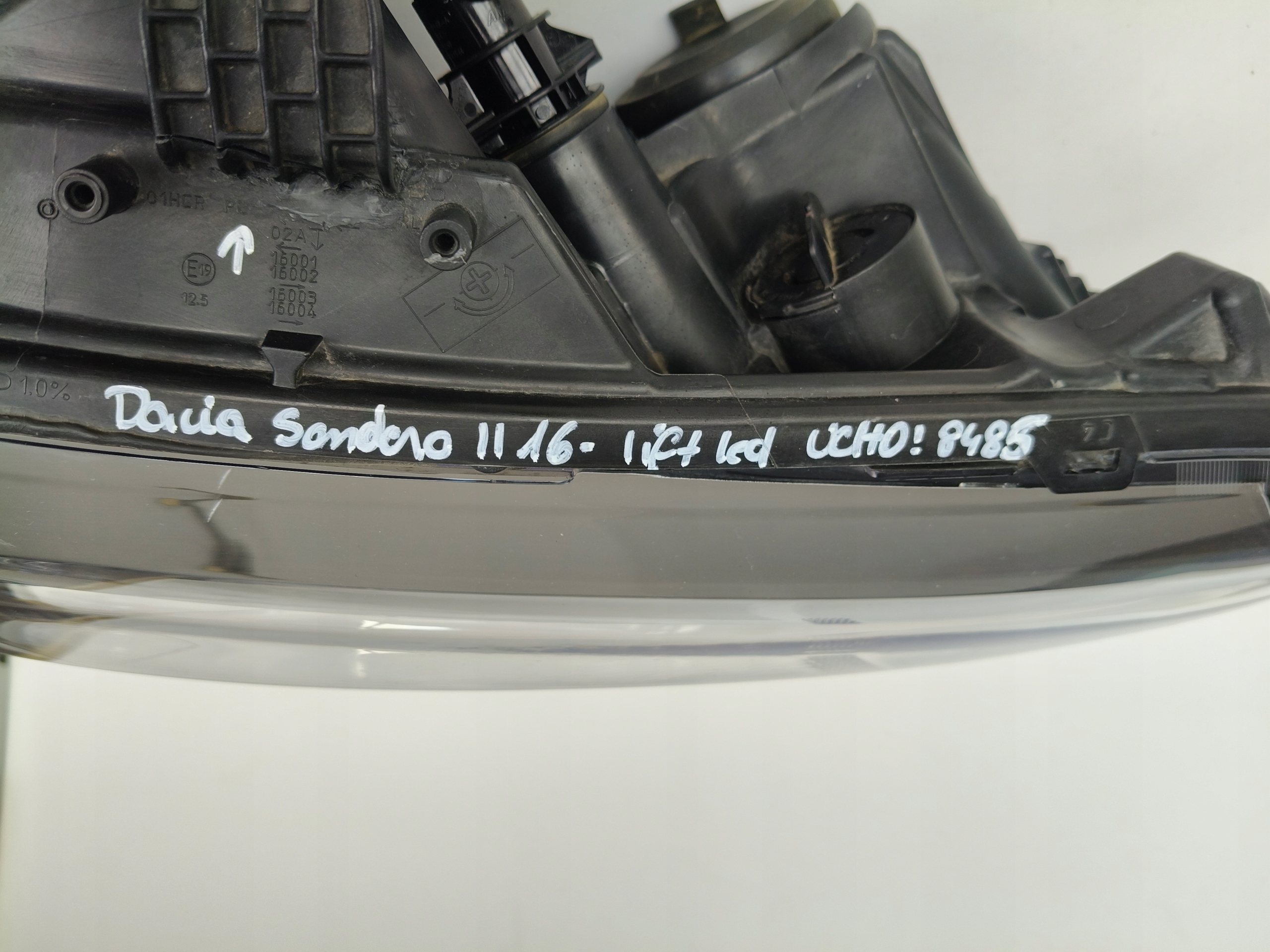light right REFLEKTOR DACIA SANDERO II LOGAN 16- LIFT LED