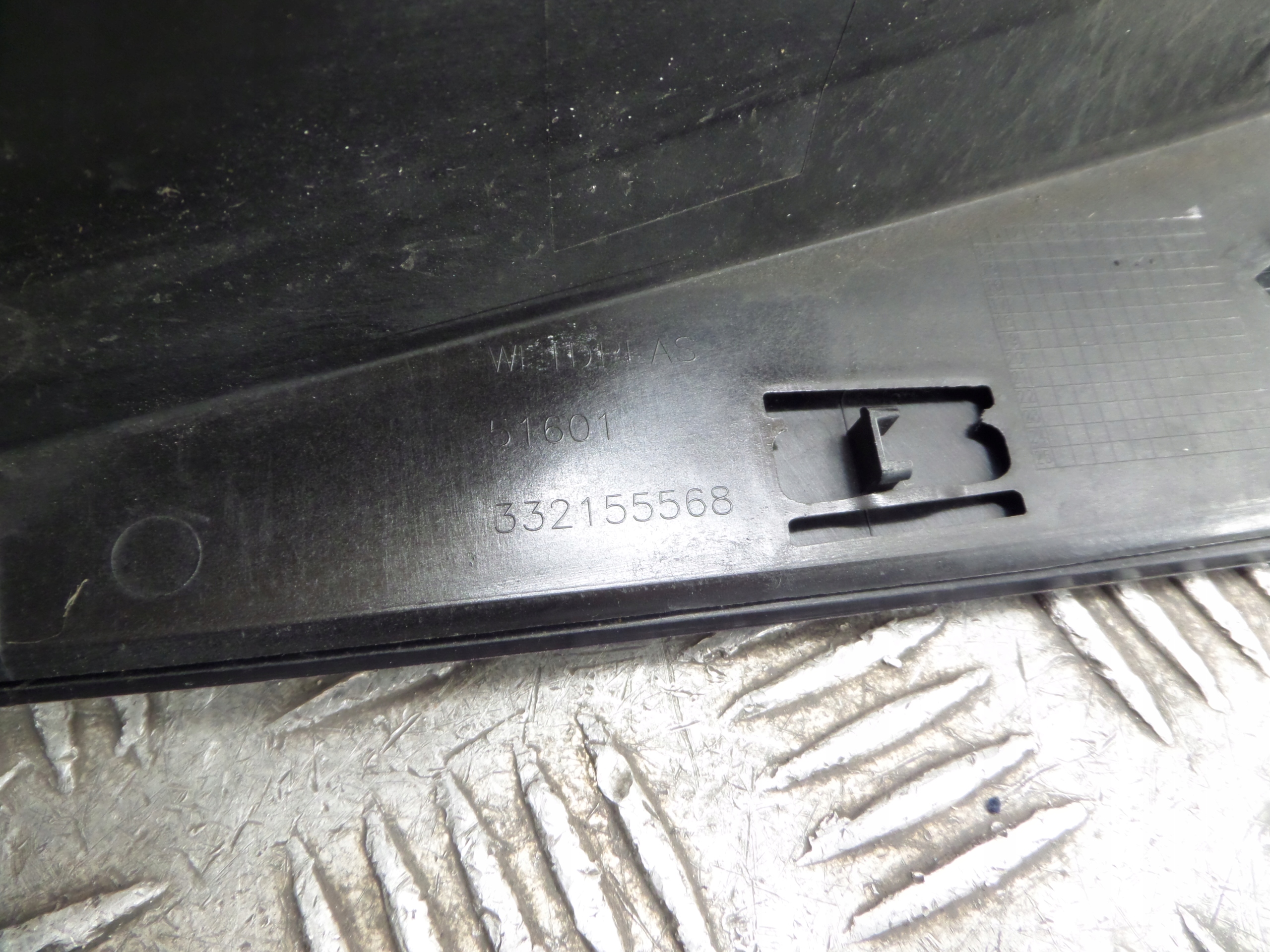 OPEL ASTRA 4 moulding bodywork door left