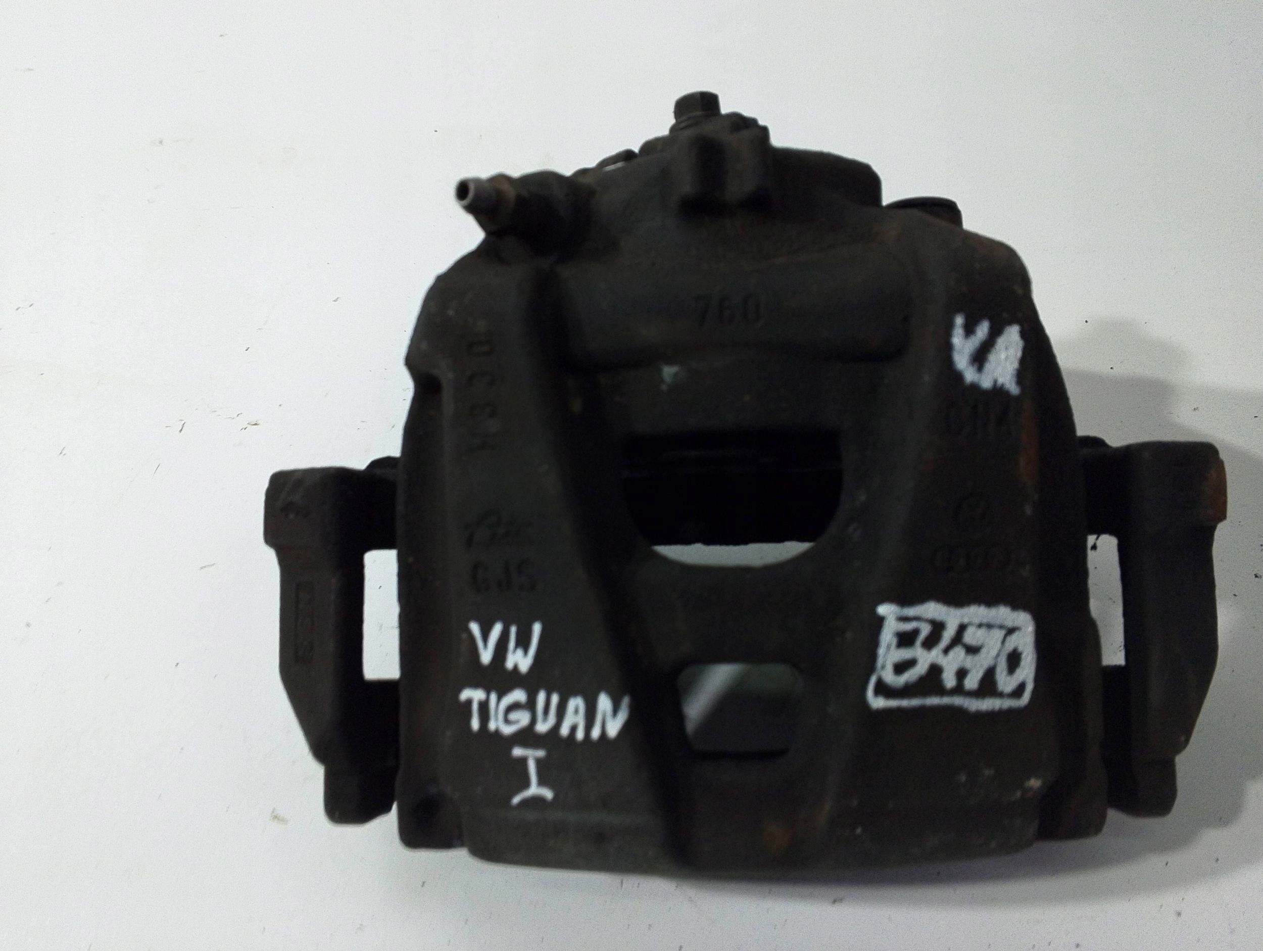 VW TIGUAN and 5N0 caliper front front right caliper carrier H330 760 GJS (B470)