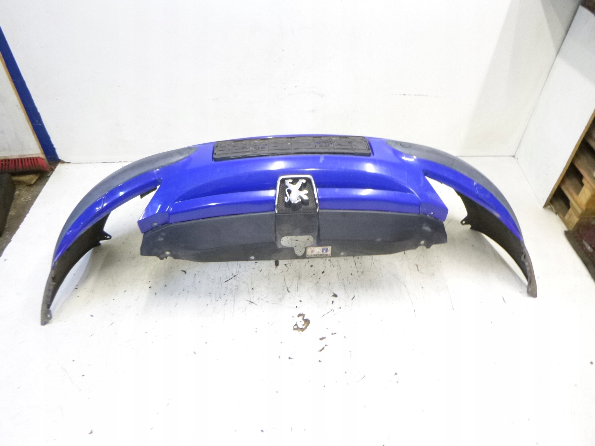 front bumper Peugeot 307 EGJB 2004r.