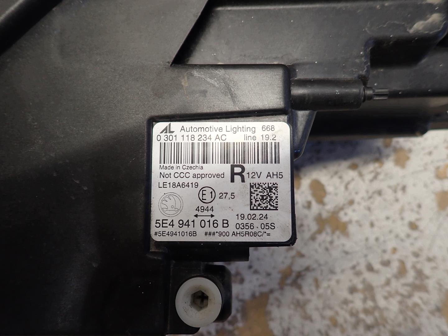 light front front right SKODA OCTAVIA IV 2020- FULL LED 5E4941016B
