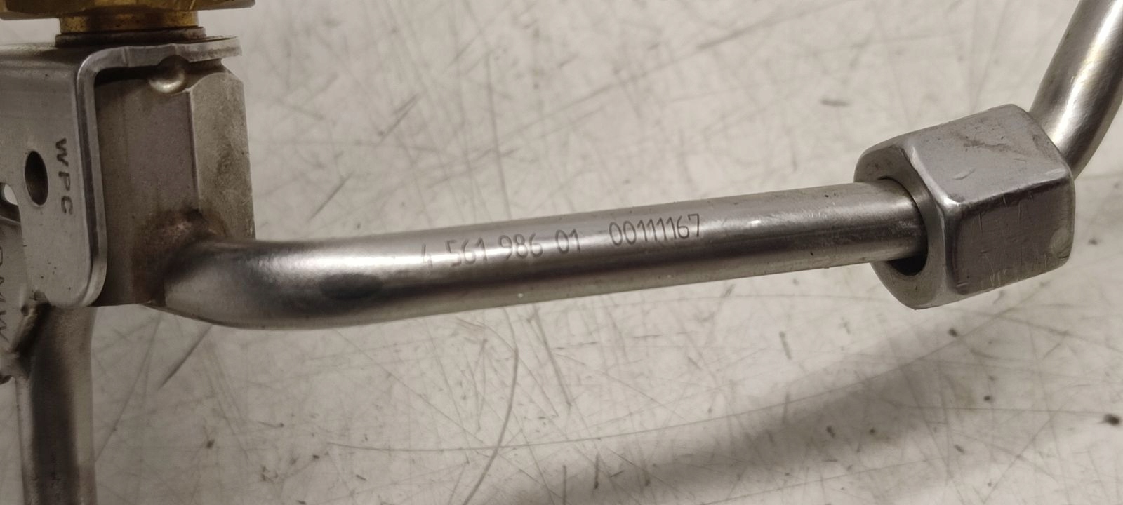 Rampe injection Tuyaux rurki BMW E90 2,0i Berline