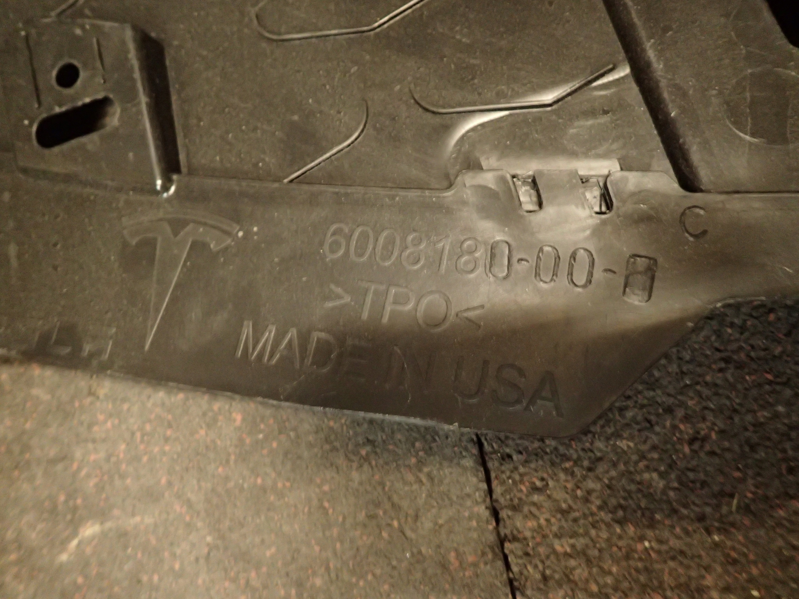 BLENDE ABDECKUNG ABDECKUNG UNTER STOSSSTANGE HECK TESLA S