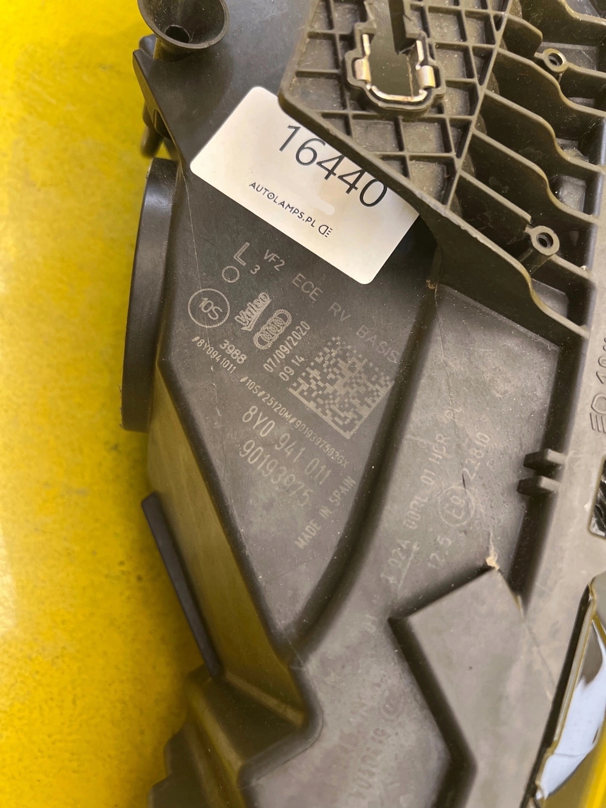light left AUDI A3 FULL LED 8Y0941011