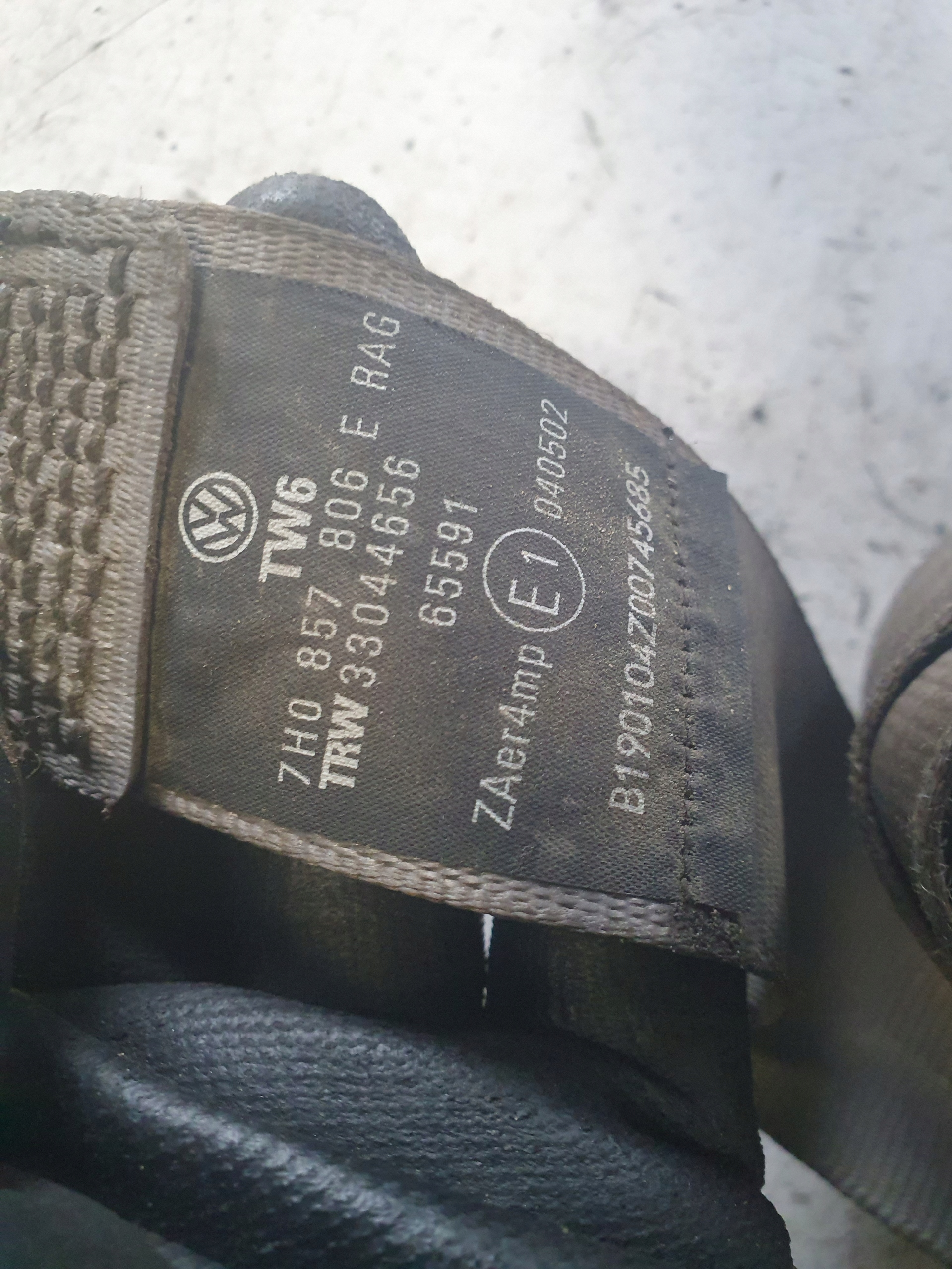 tension belt safety right front VW T5 7H0857806E