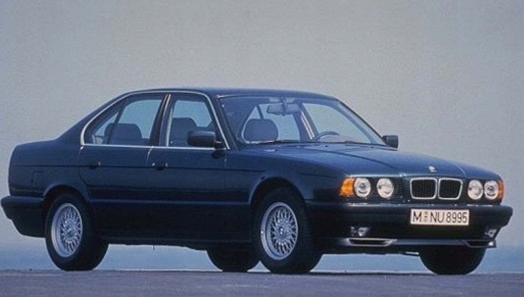 REPERATURKA BLOTNIKA BMW 5 E34 88 95 SDN LEWY TYL Part number 012345LK