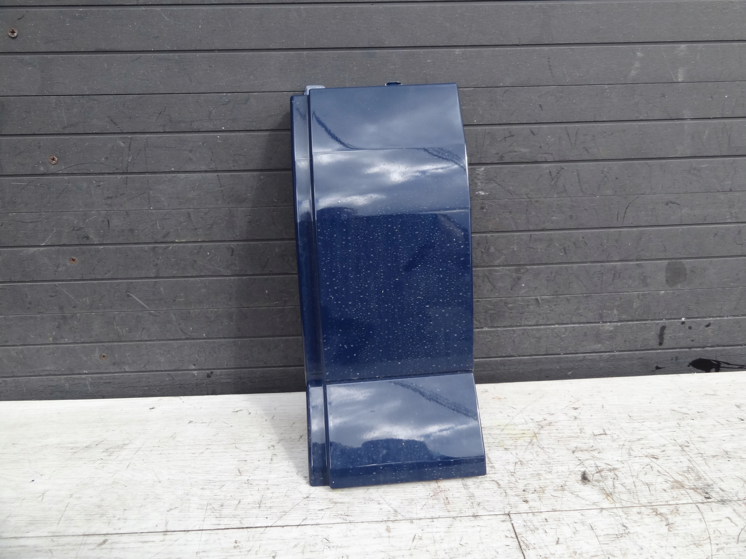 FORD TRANSIT CUSTOM II 2024 LISTWA ZASLEPKA POD KLAPKE WLEWU PALIWA ORG