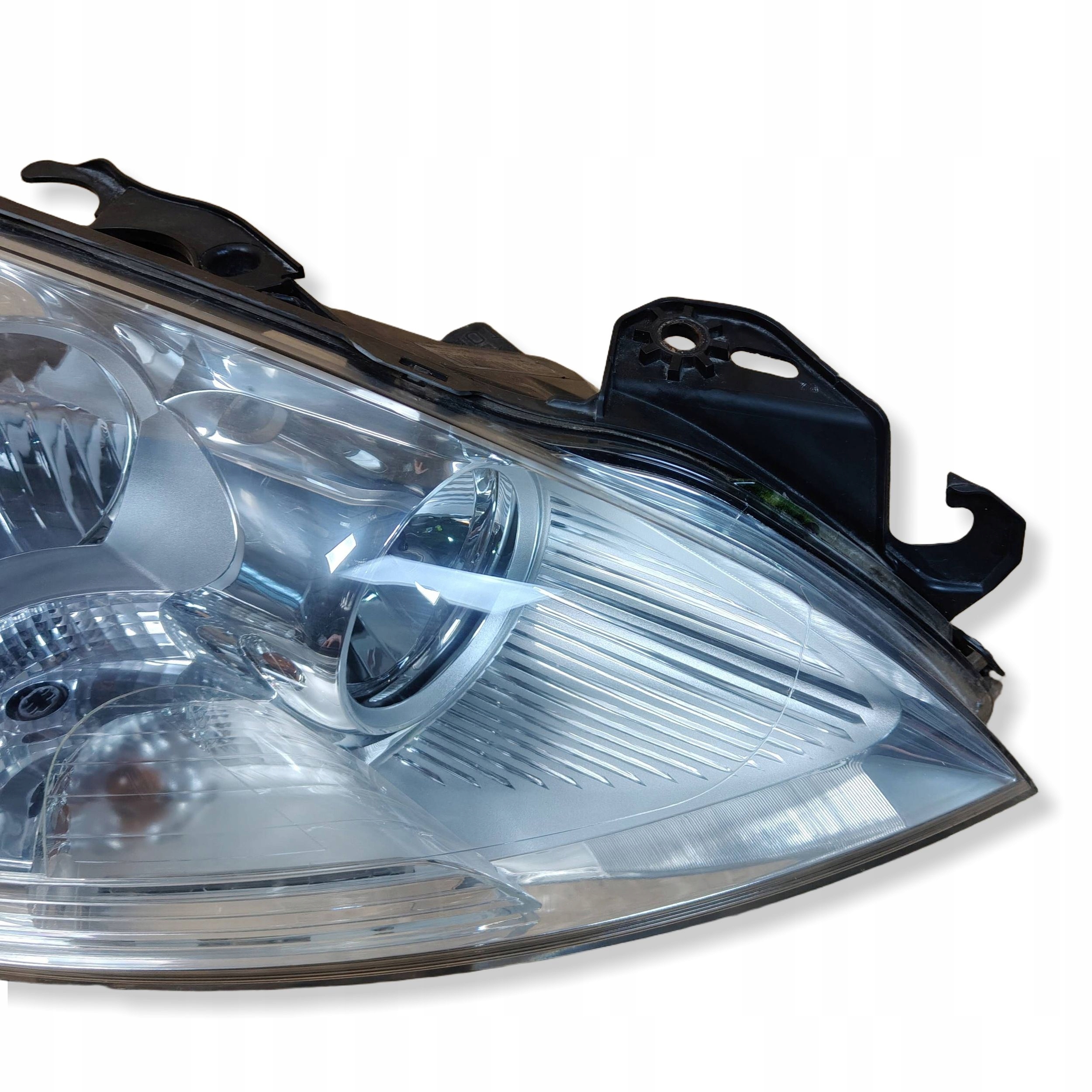 Reflektor front side right Peugeot 3008 and 9682519080