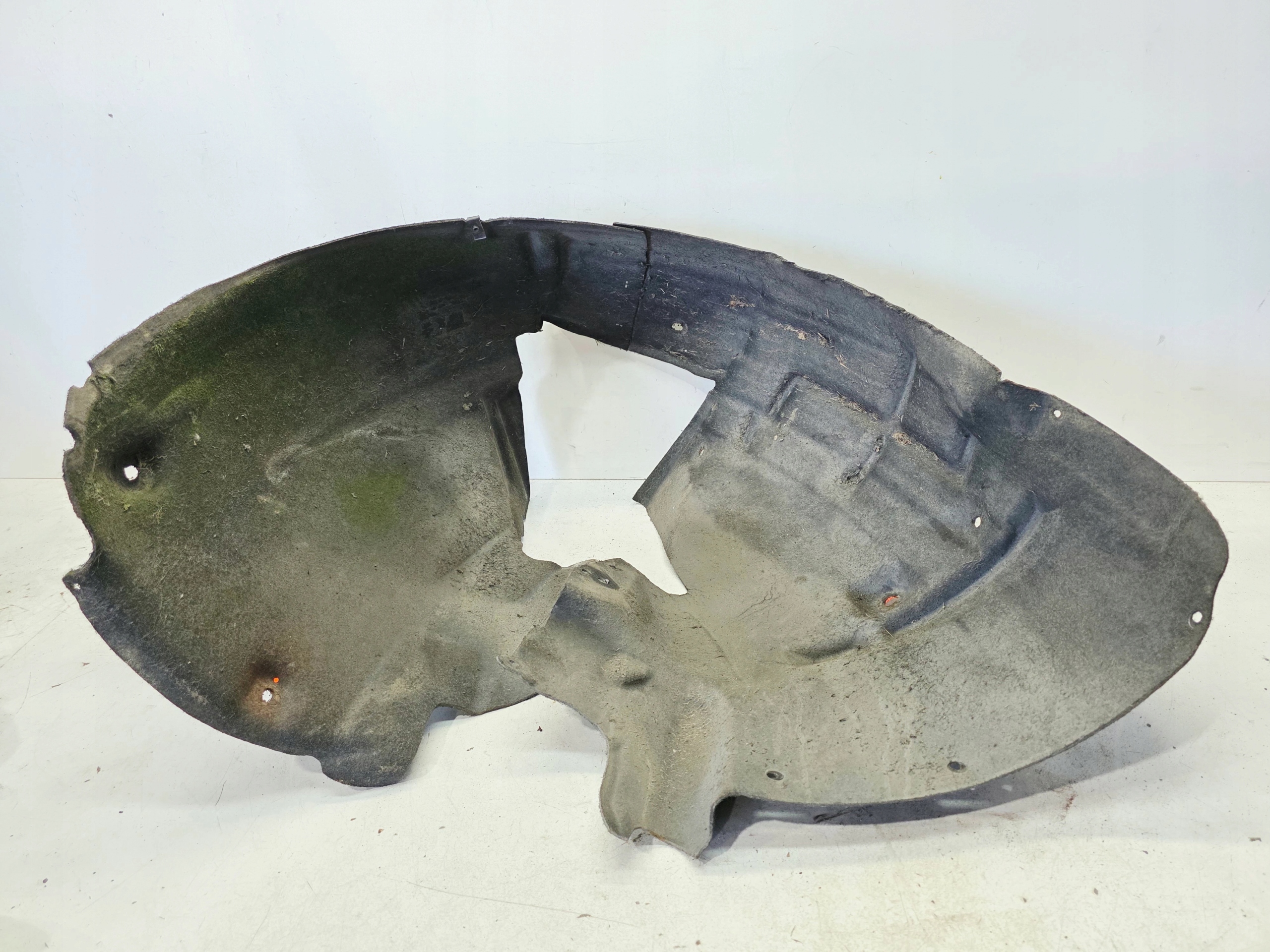 mudguard right front MATERIALOWE AUDI A5 8T 8T0821172H 12/26