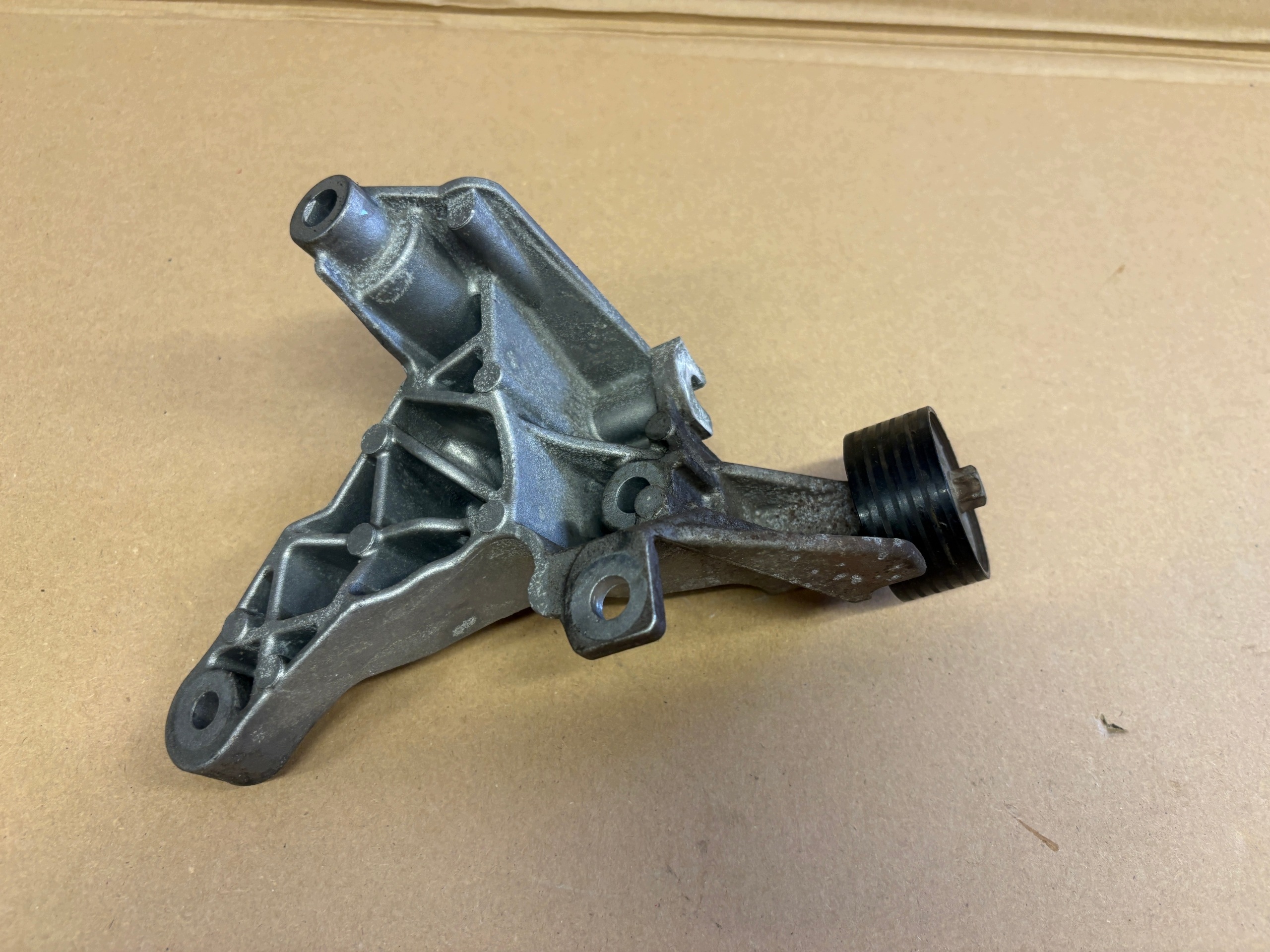 MERCEDES A class W177 engine mount A2822034300