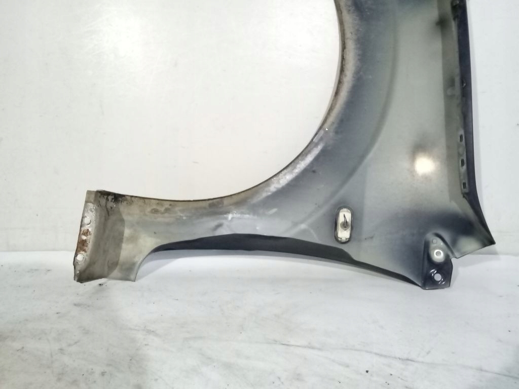 Ford Fiesta MK6 lift parafango Destra E8