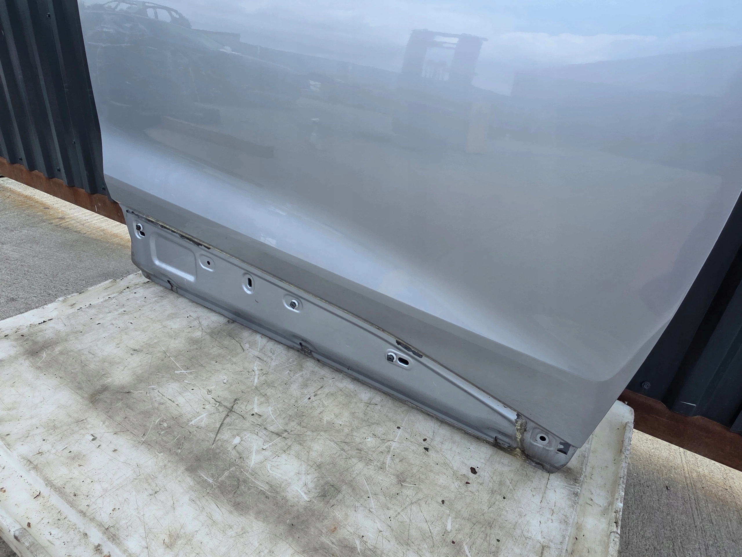 door right front AUDI Q4 E-TRON SPORTBACK LZ7G original !!!
