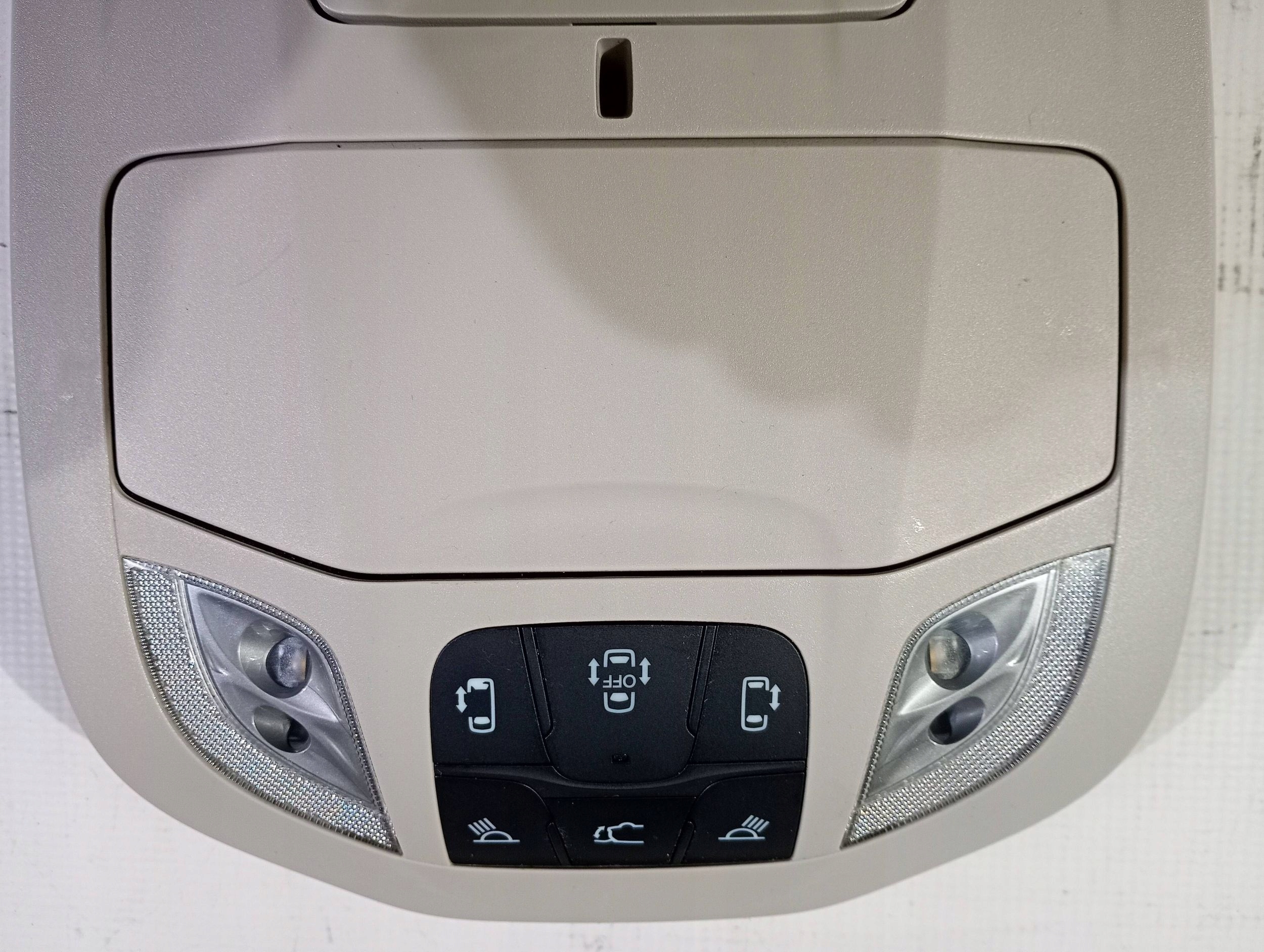light oswietlenie of the interior cabs passenger compartment Chrysler Pacifica 2017
