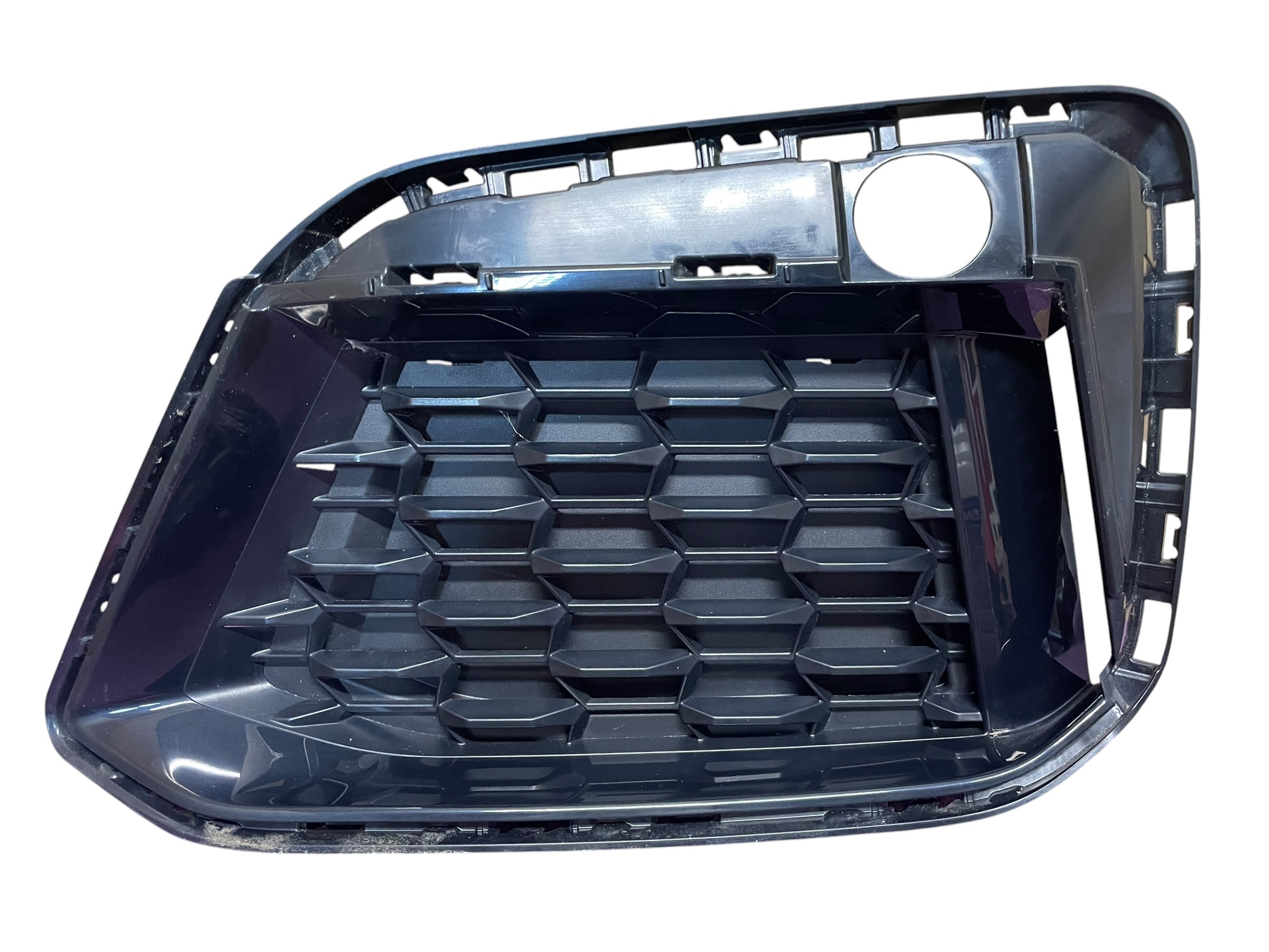 grid of a bumper grille side left BMW 5 G30 LIFT m-packet