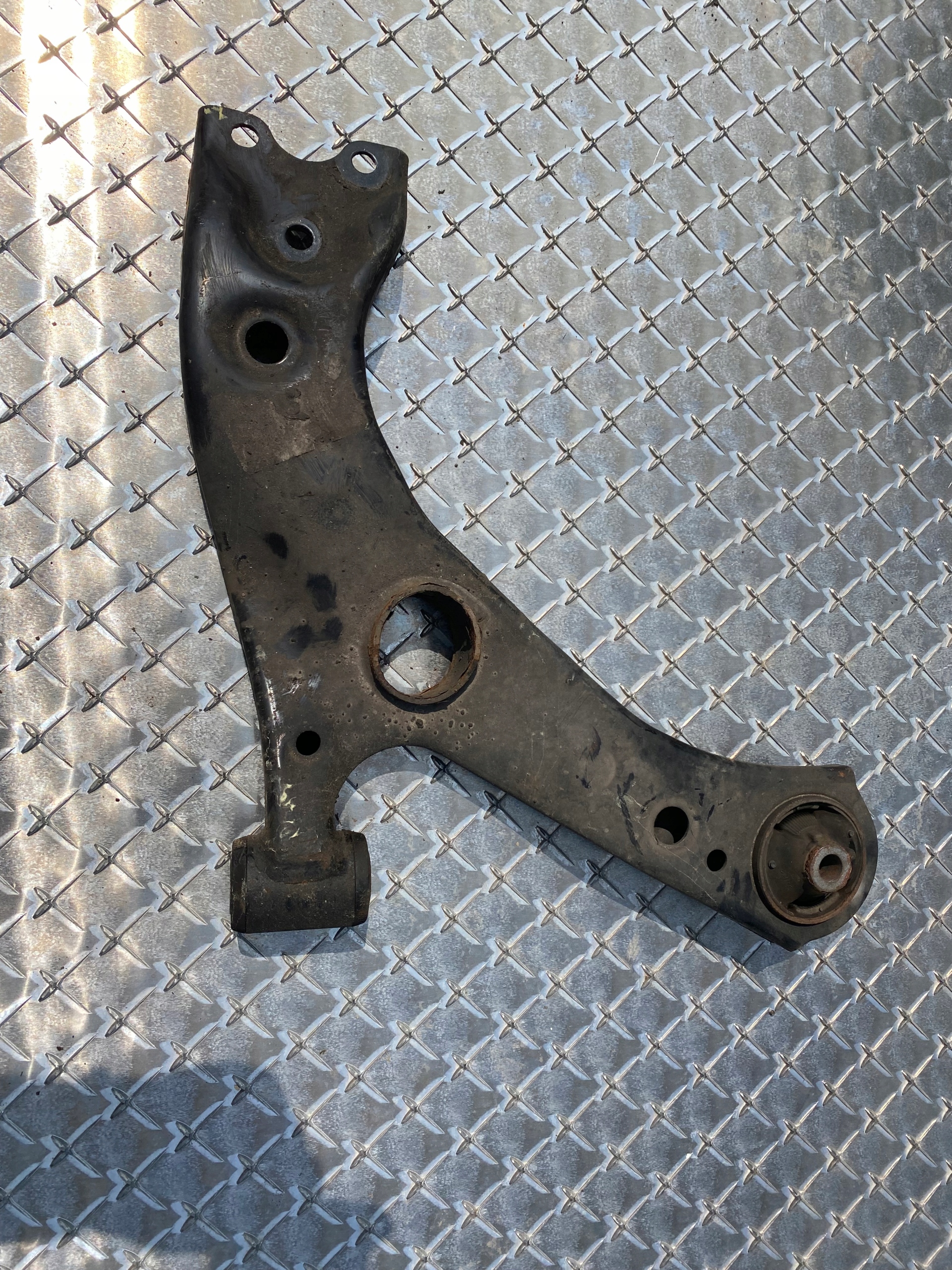 TOYOTA CHR C-HR 1.8 arm right front