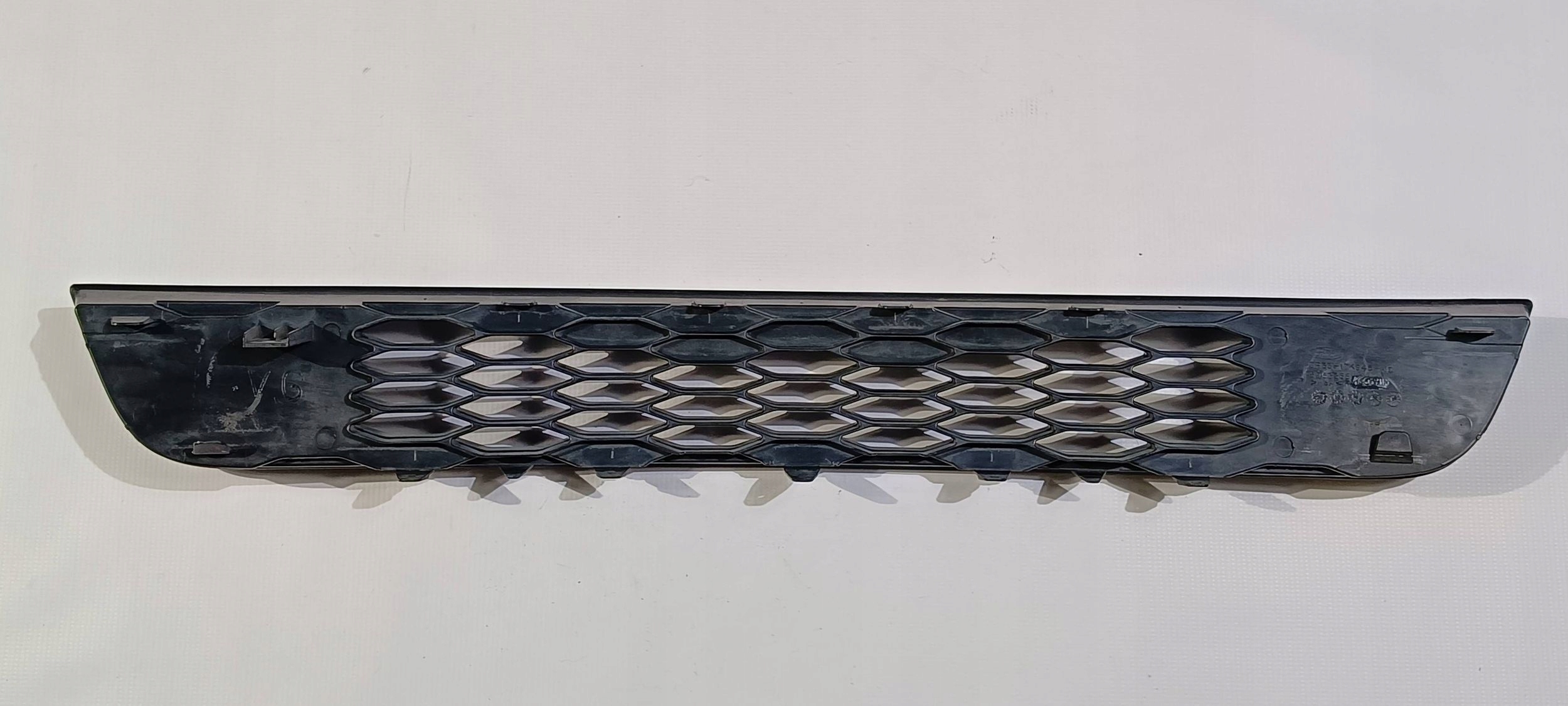 grill lower grid of a bumper original Ford Mustang 2013-2014