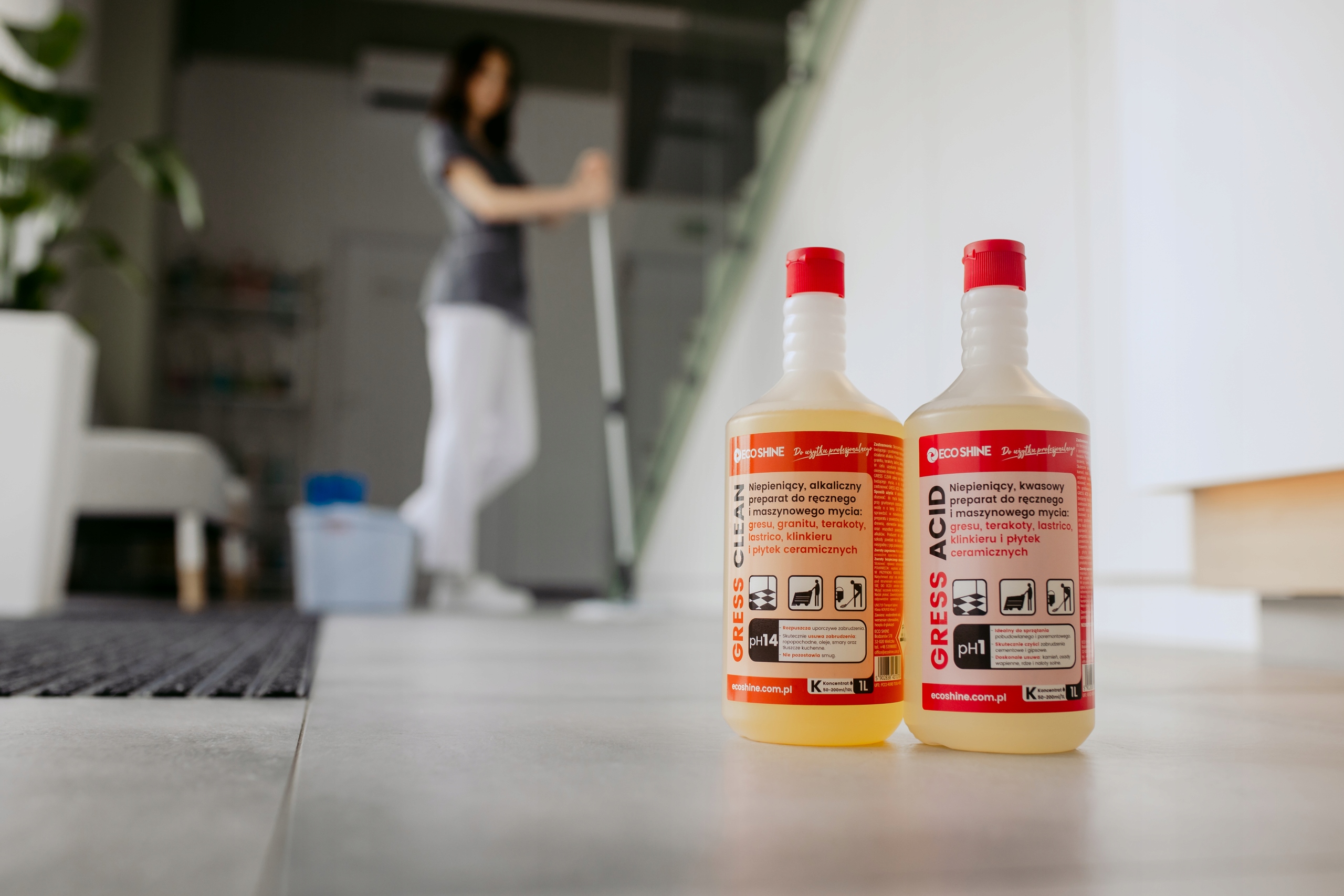 GRESS ACID KWASOWY PREPARAT DO CZYSZCZENIA PŁYTEK PO REMONCIE / PH1 - 5L Stan opakowania oryginalne