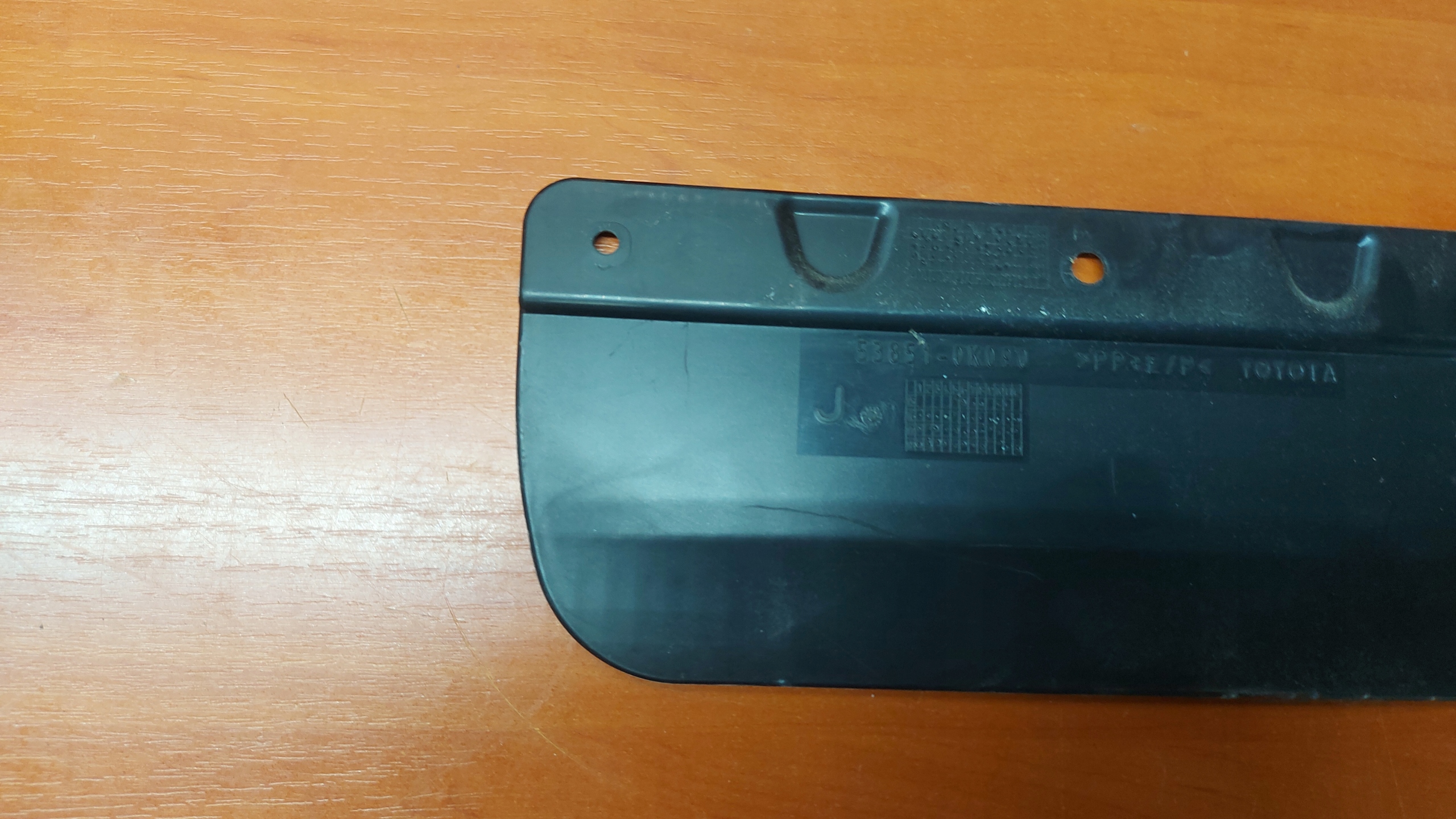 mudguard flap right front TOYOTA HILUX VIII 16