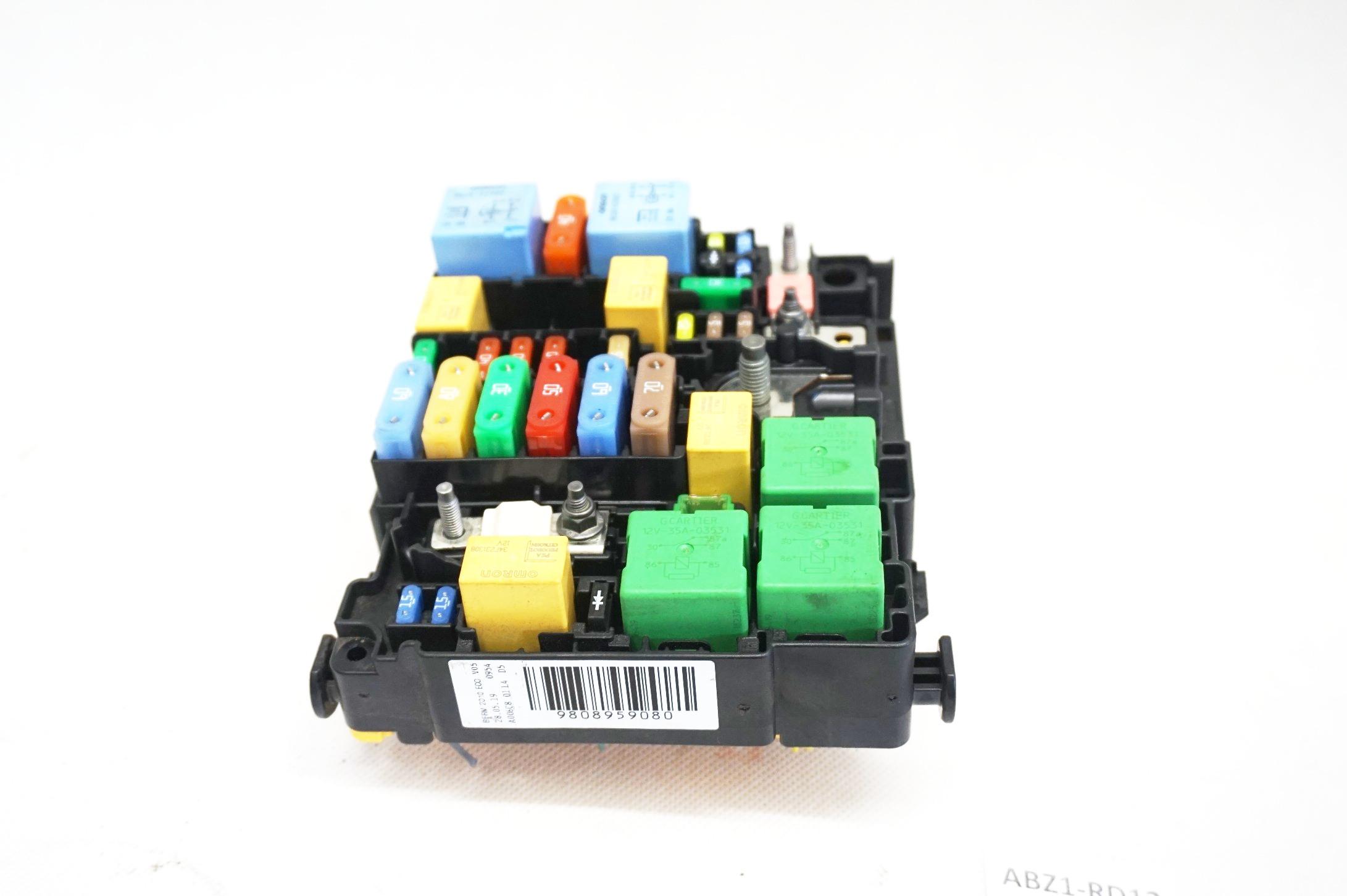 SKRZYNKA BEZPIECZNIKÓW JUMPY III PROACE II VIVARO C 2.0HDI 9808959080