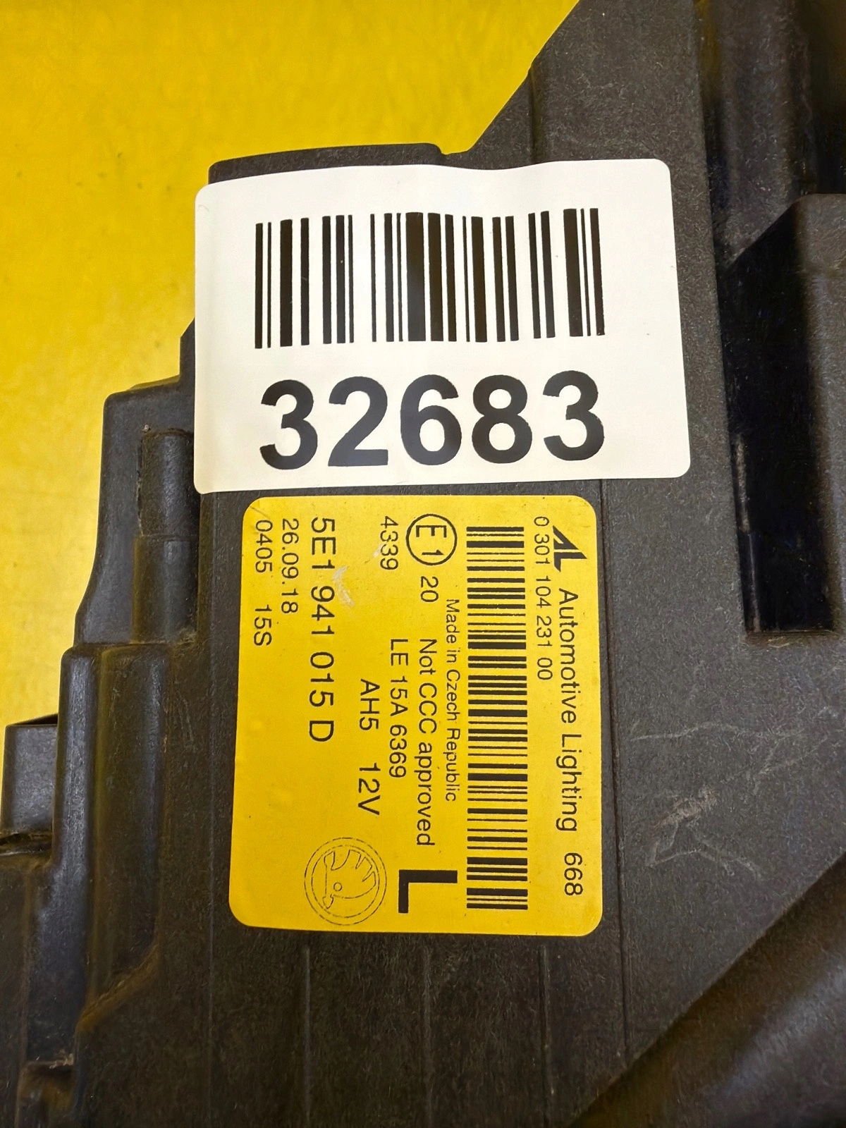 light left front Skoda Octavia 3 Full Led 5E1941015D