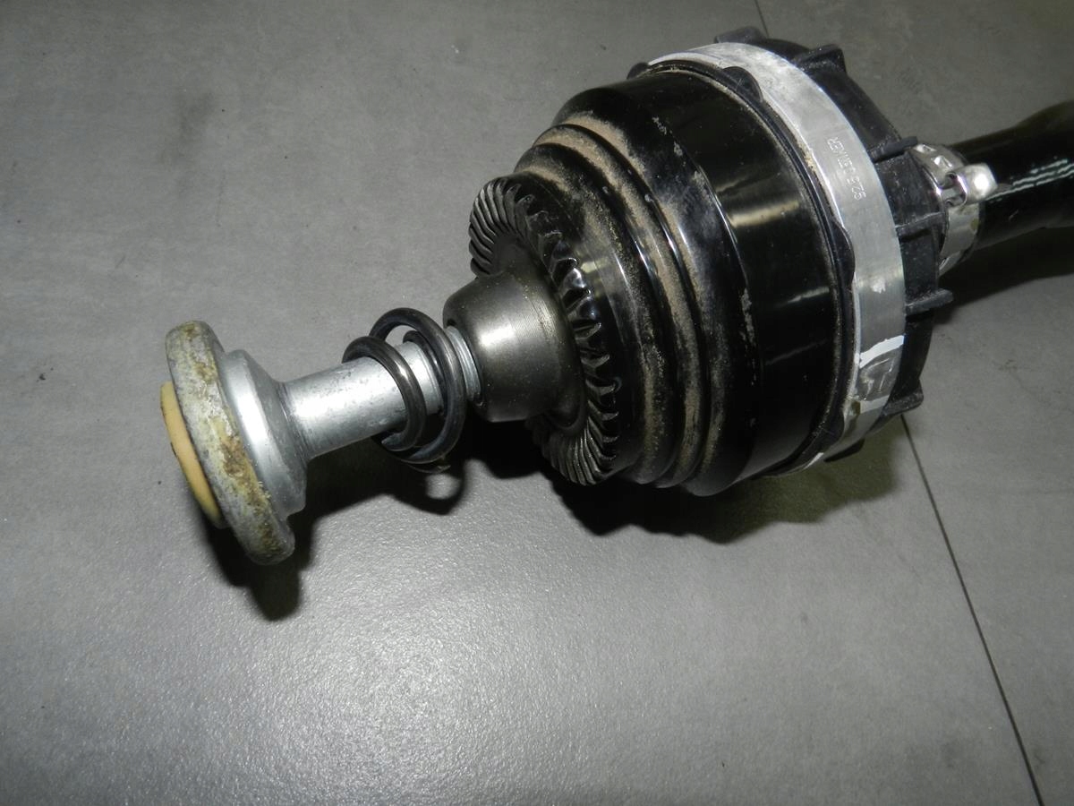 BMW 3 G20 semi-axis right rear part 8487124