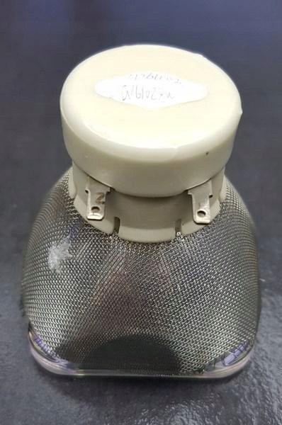 LAMPA HITACHI CP-X2021 CP-X2521 CP-X3021WN DT01191 Model UHP210/140W0.8E19.4