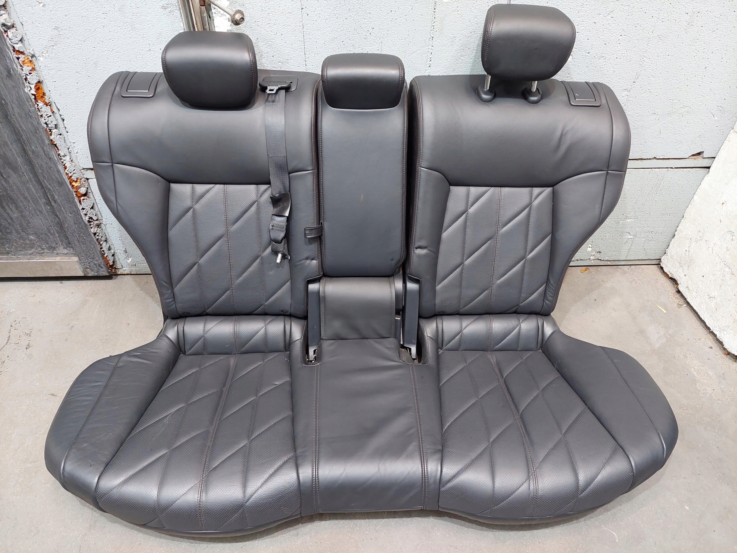 Sitz heck hinten INFINITI FX II