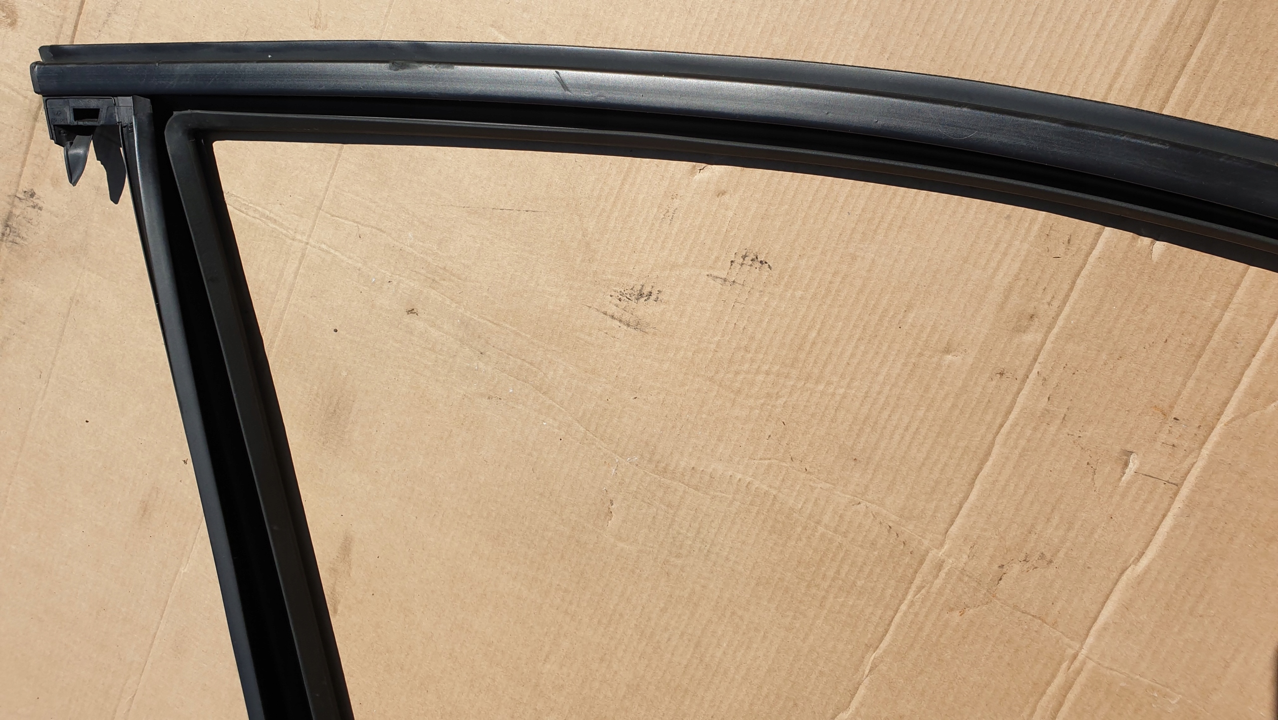 gasket frame PROWADNICA windows door right front VOLVO XC40 OE