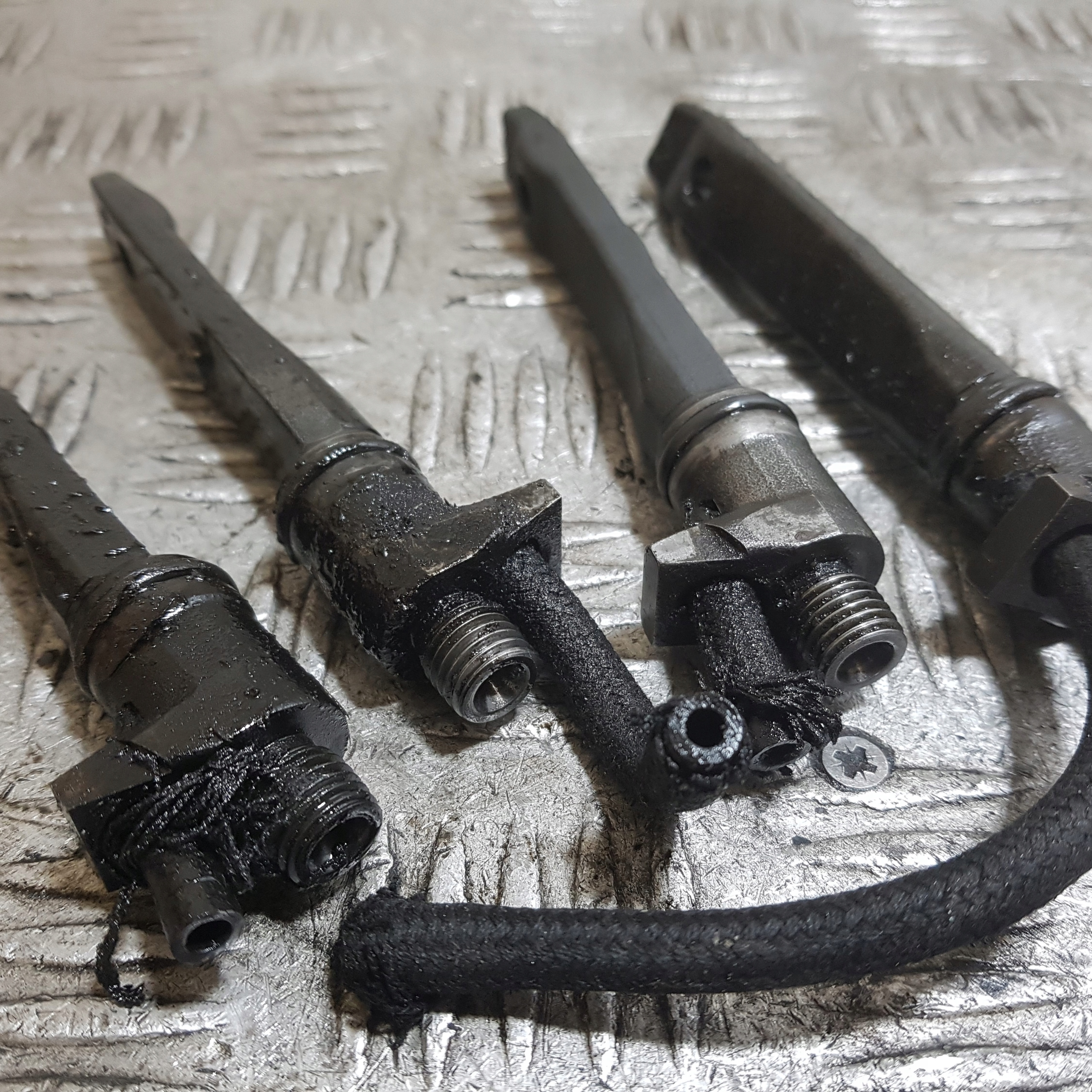Einspritzdüse Einspritzdüse KOMPLET OPEL ASTRA G 2.0 DTL