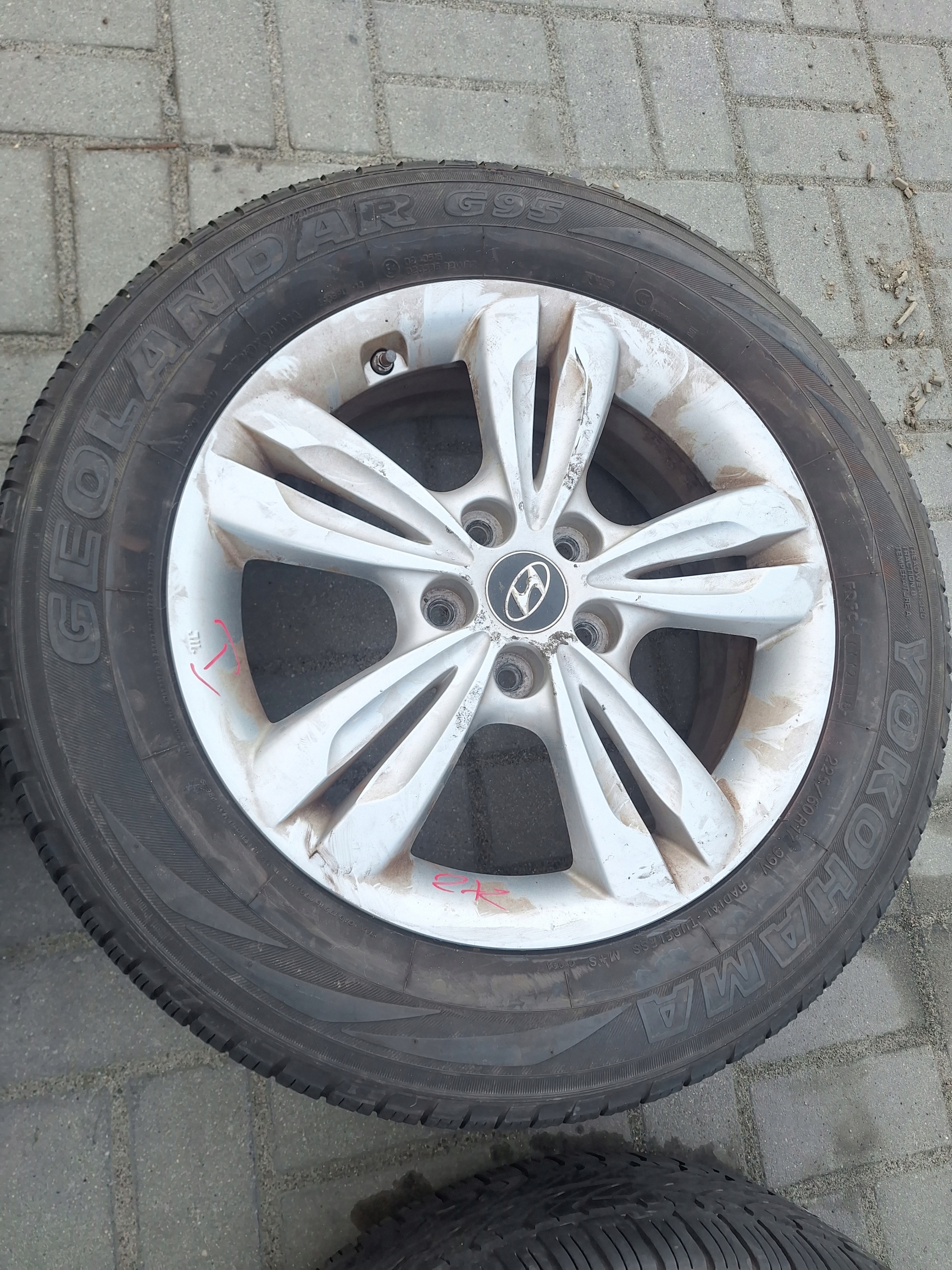 HYUNDAI IX35 09-15 discs + tyres 225/60 R17