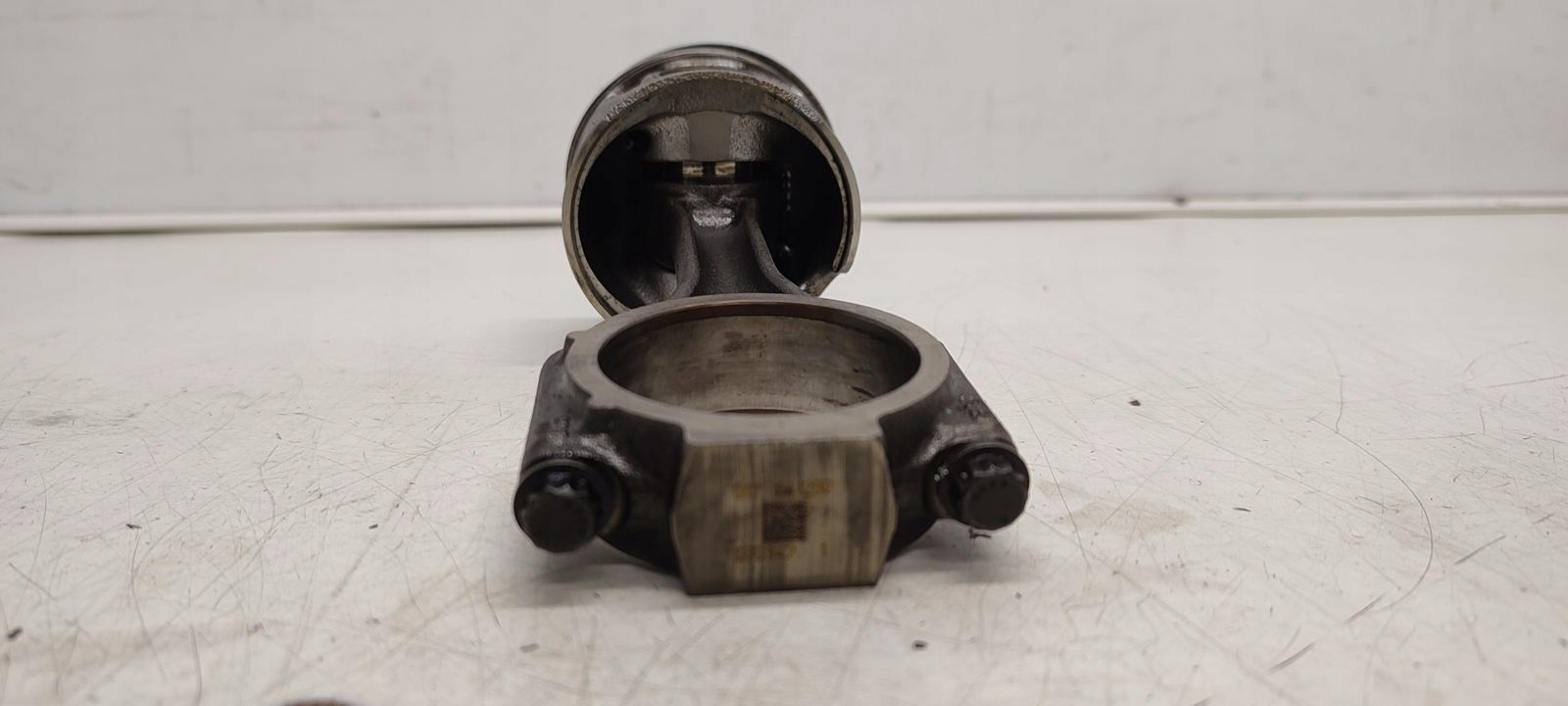 piston connecting rod VW 2,0 TDI BWD