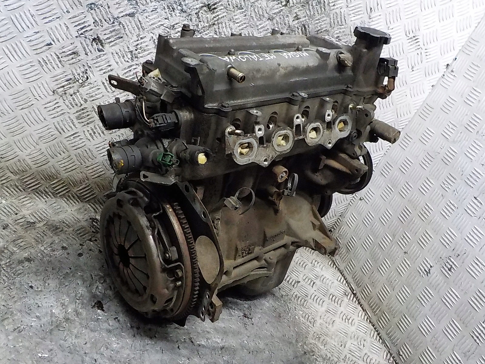 TOYOTA YARIS and engine 1.0 16 V 68 KM 1SZ