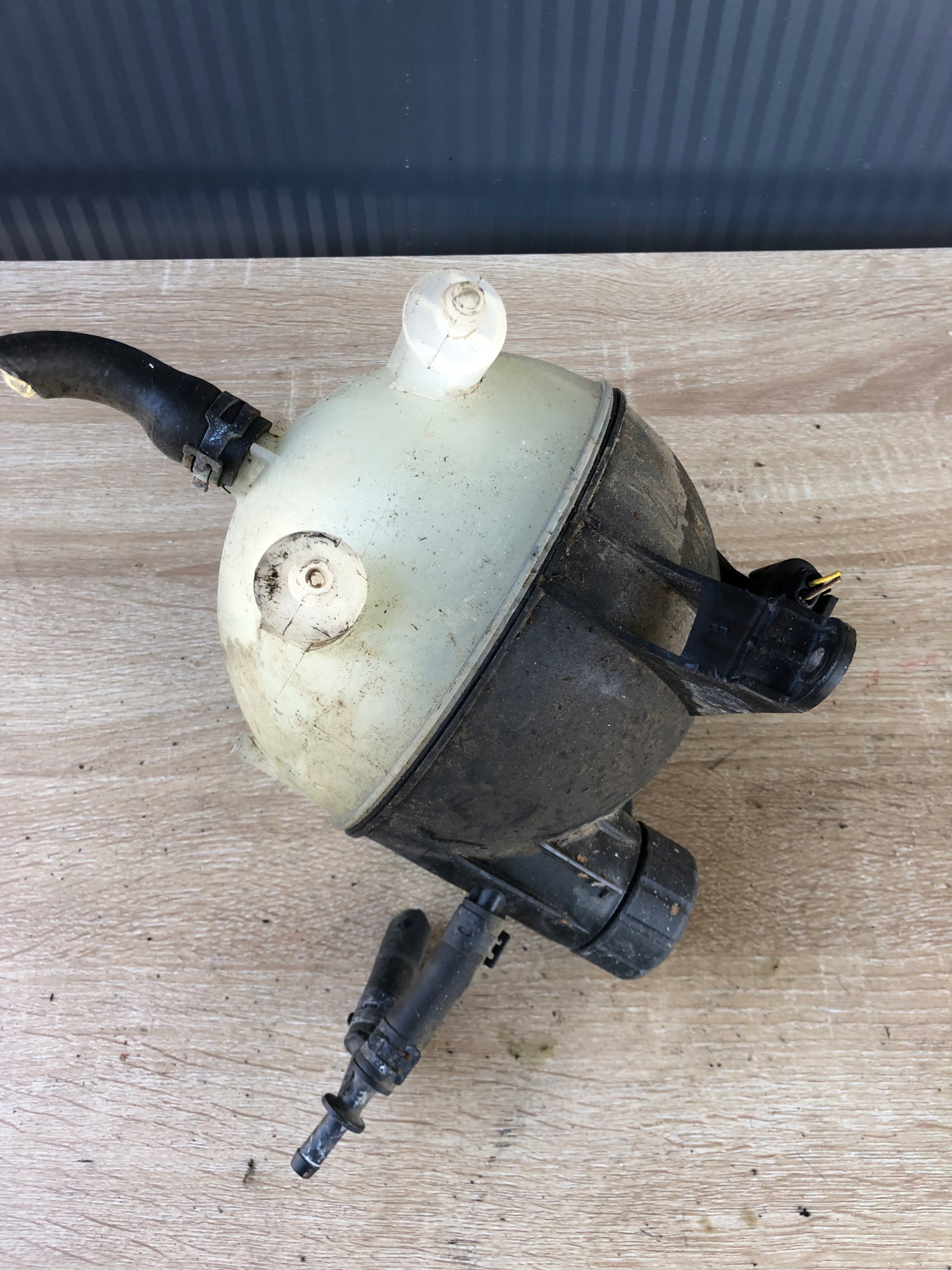 ekspanziona posuda MERCEDES W169 1695000149
