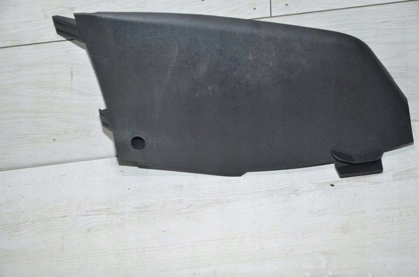 osona tunelu left Peugeot 2008 14r