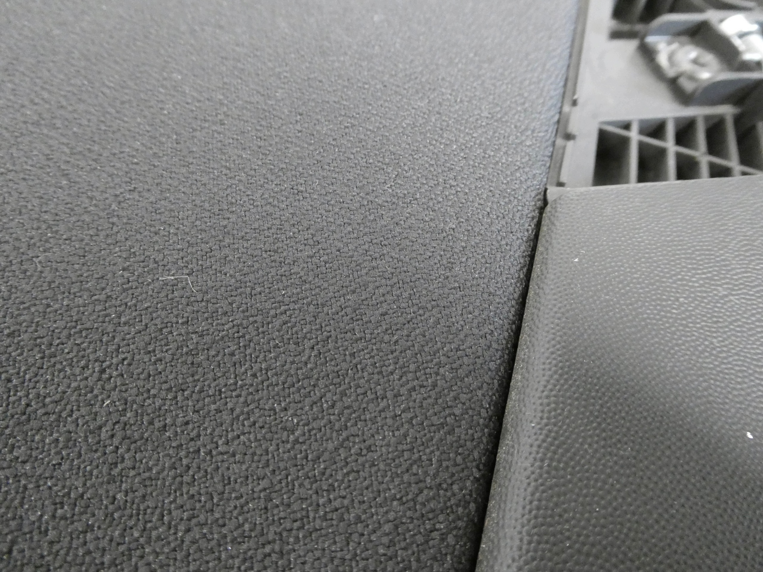 TAPICERK side door left front WELUR OPEL VECTRA C