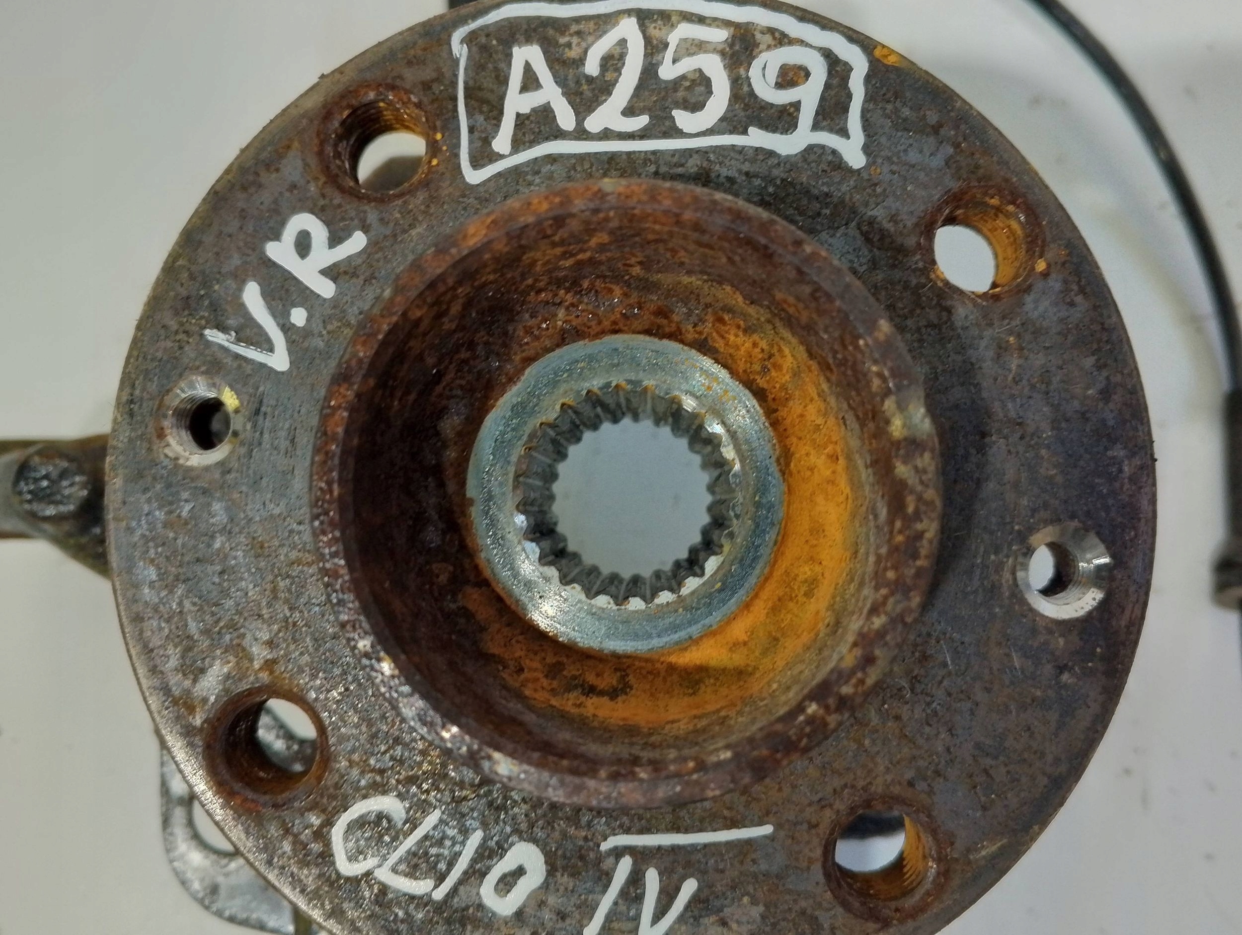 Renault Clio IV swing front right (A259)