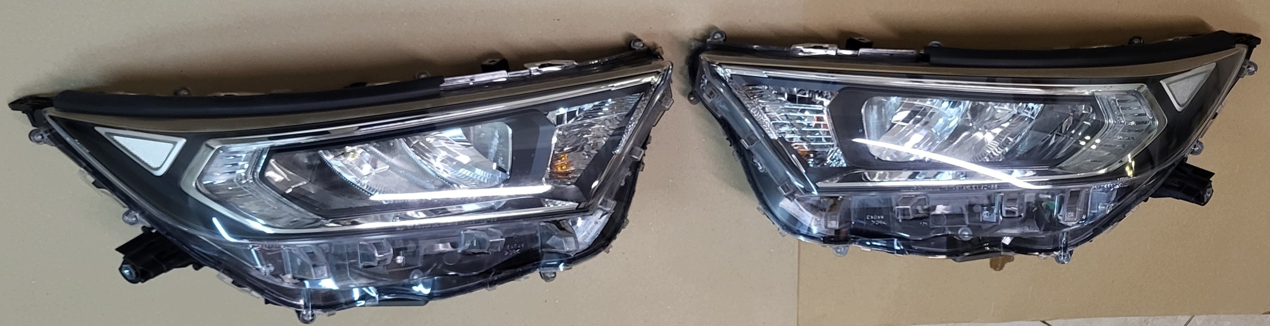 light REFLEKTOR FULL LED right left module TOYOTA RAV4 V 5 XA50 complete OE