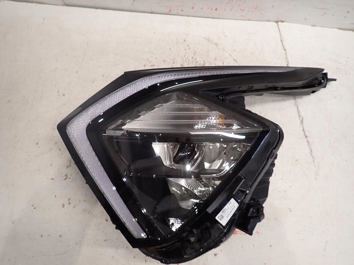 light front front left KIA SPORTAGE V 2022- FULL LED 92101-R2000