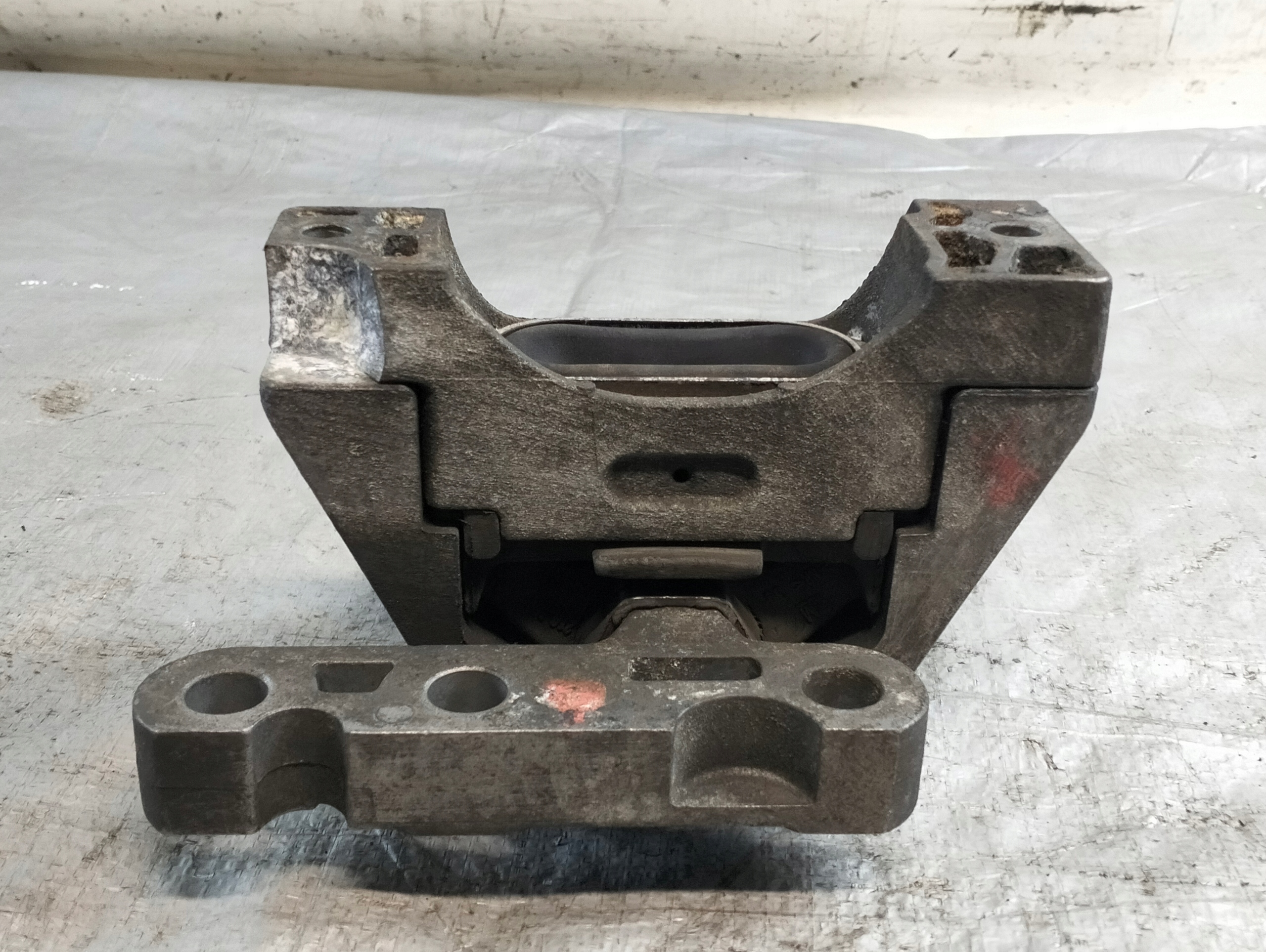 holder engine mount OPEL VECTRA C 2.0 DTI 02r V05625