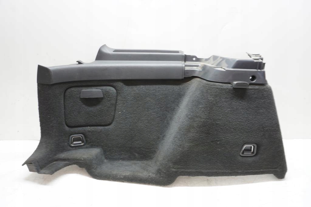 BOCZEK BAGAŻNIKA LEWY TYŁ VOLVO V50