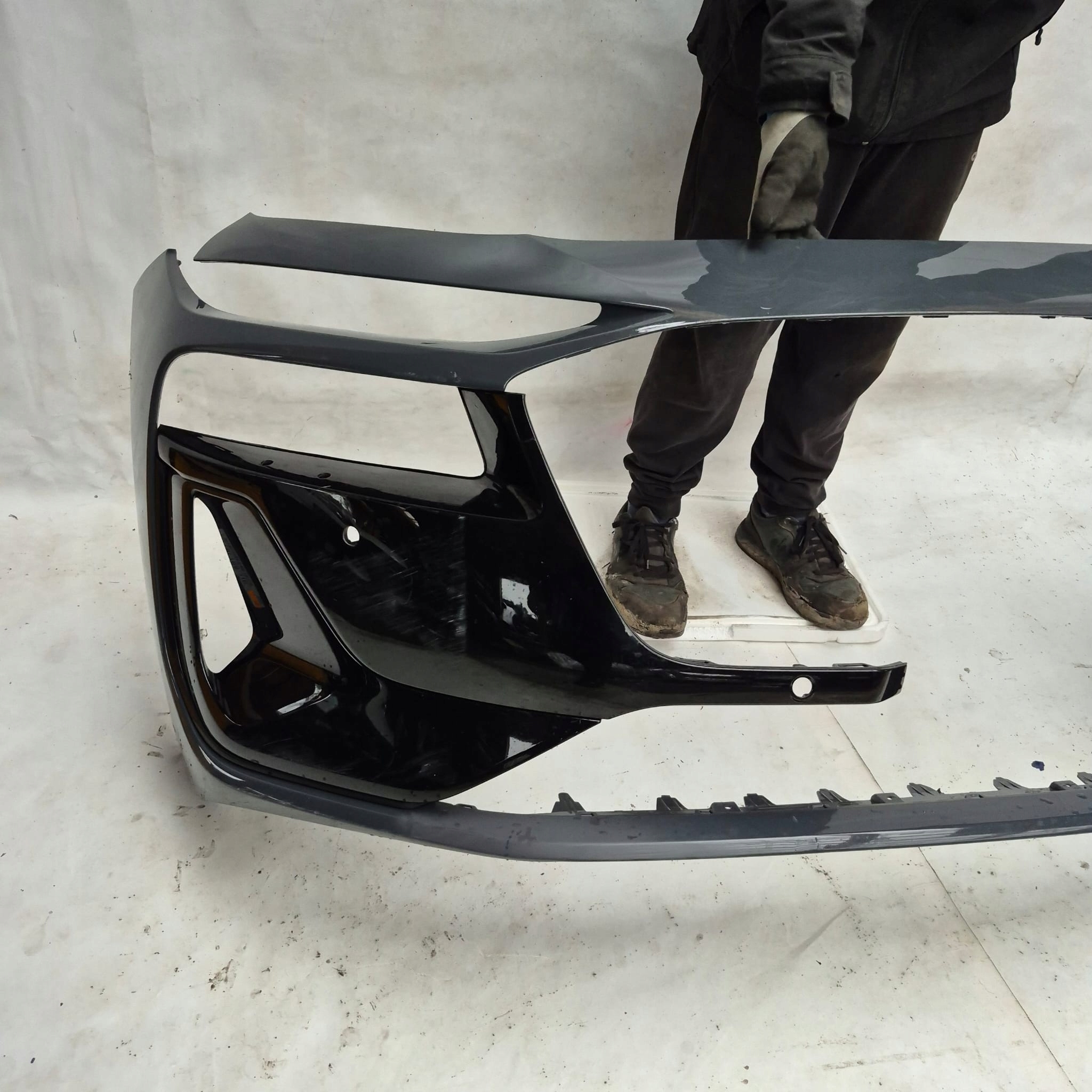 AUDI A6 C9 E-TRON S-LINE 85E 25- bumper front front PDC 85E807768B