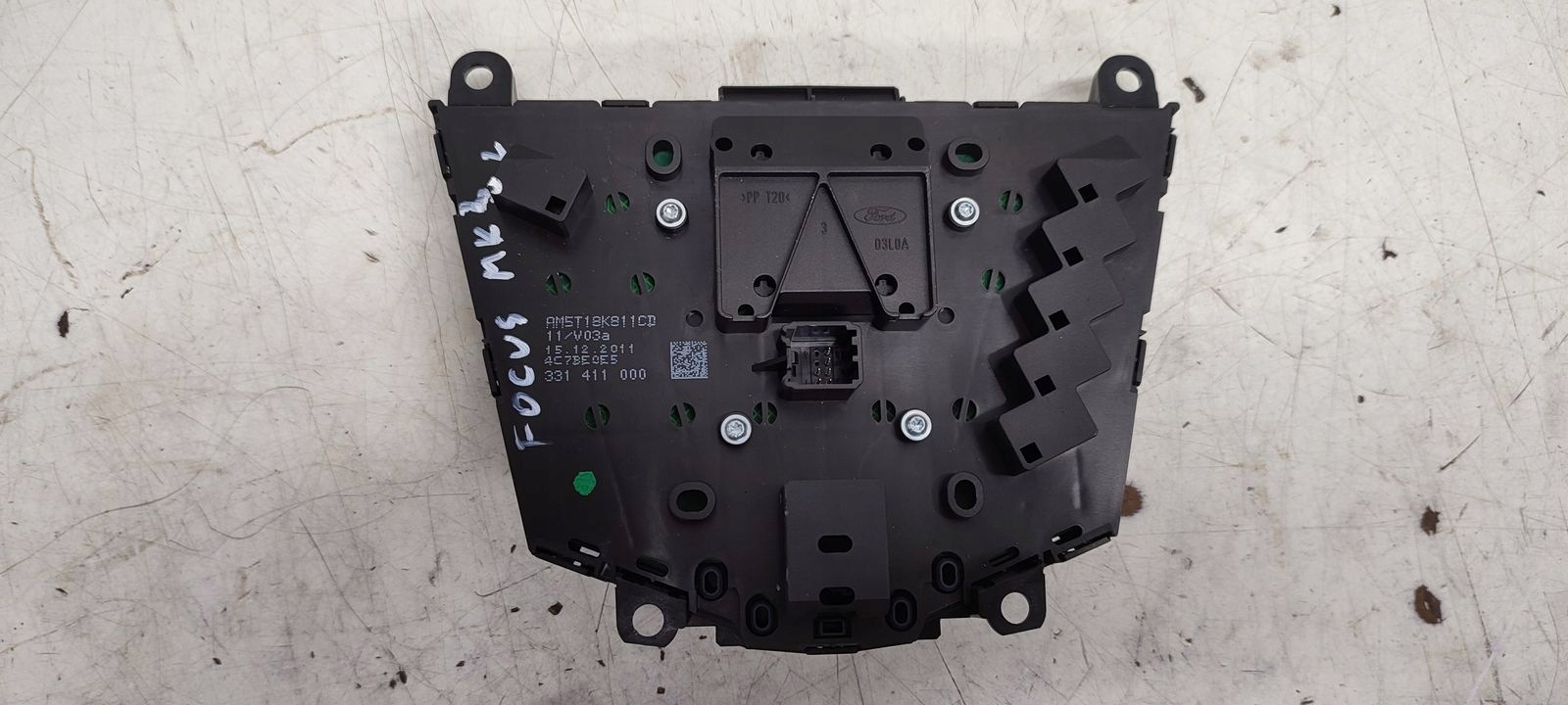 Radio displej panel Ford Focus MK3