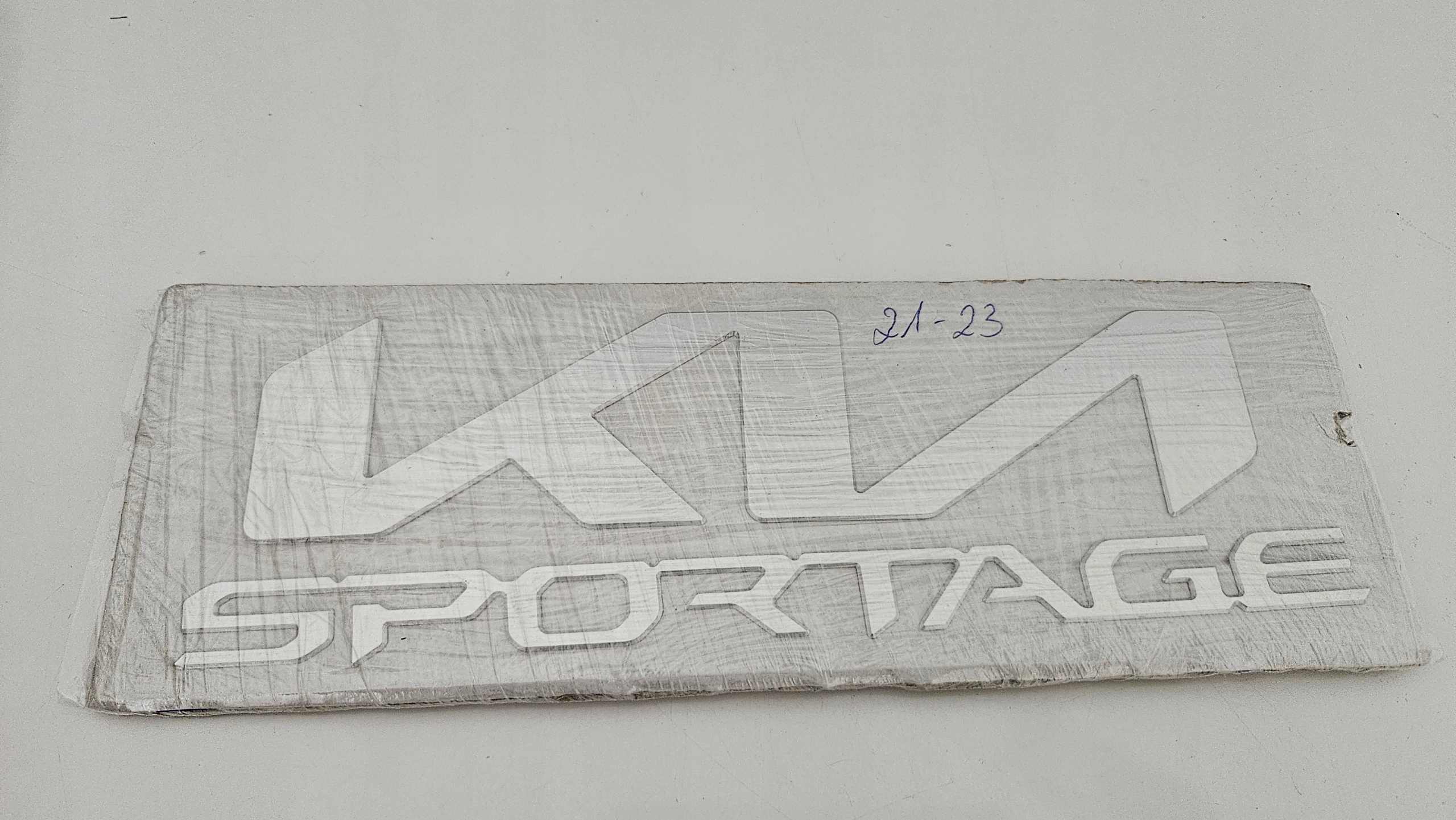 KIA SPORTAGE 2021-2023 EMBLEMAT ZNACZEK NAPIS TYŁ