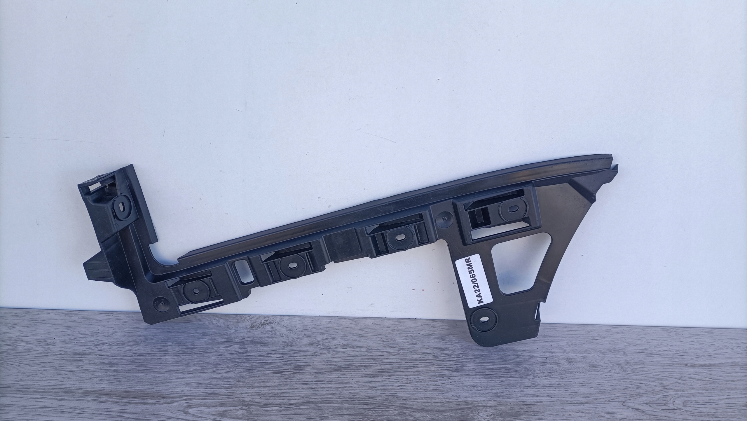 VW PASSAT B6 KOMBI 3C9 bumper bracket left rear part bracket 3C9807393 KA22/065MR