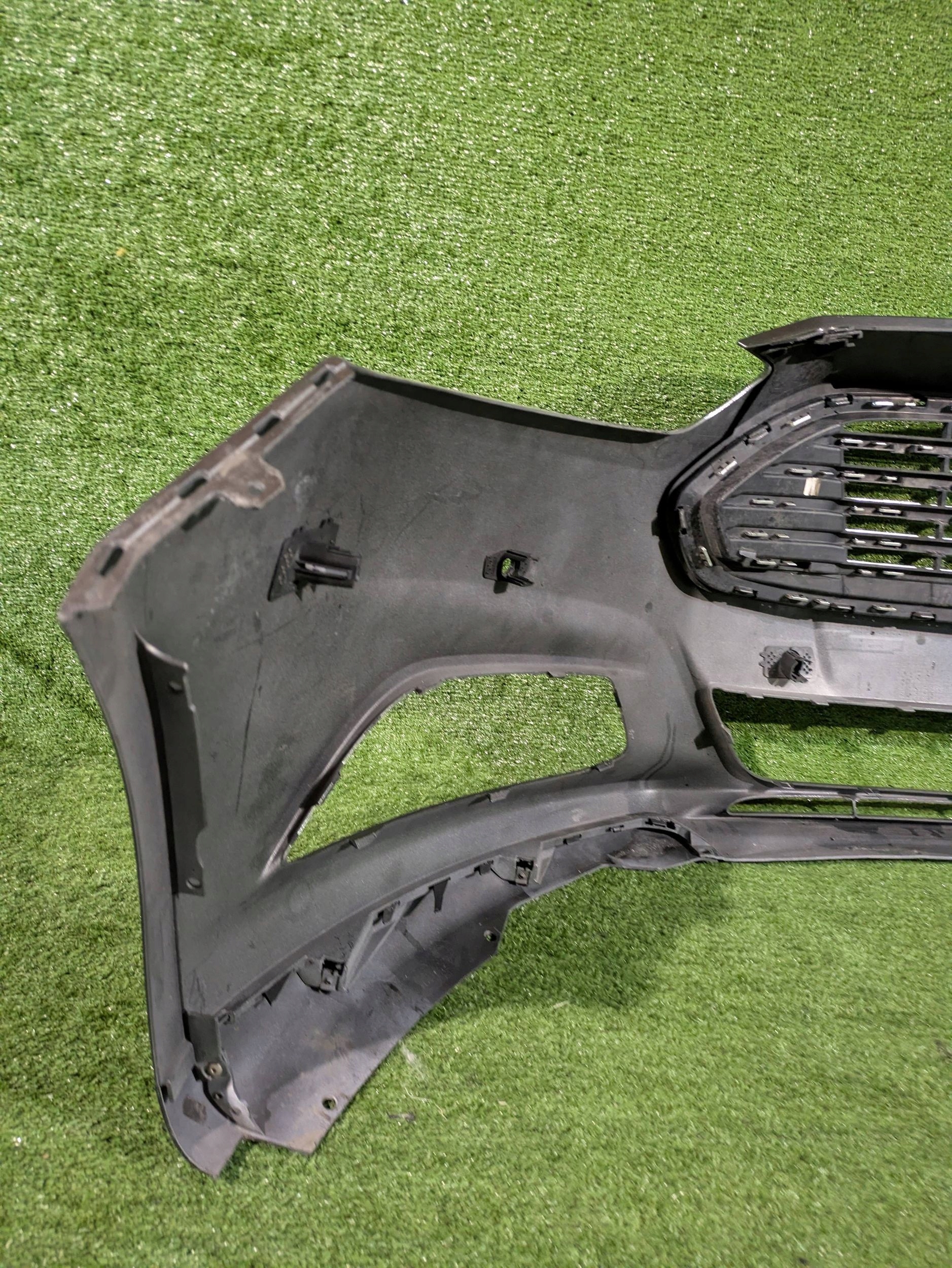 Frontstoßstange vorne FORD MONDEO MK5 14- NR.7814