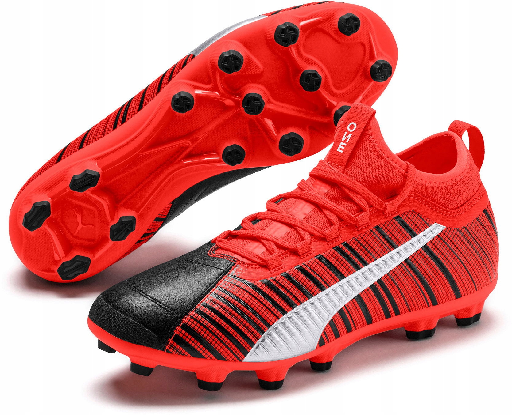 Puma fotbalové kopačky 105647 01 velikost 42,5