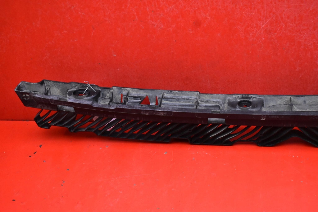 bumper bracket central rear part 3G9807863 VW PASSAT B8 KOMBI 14-20